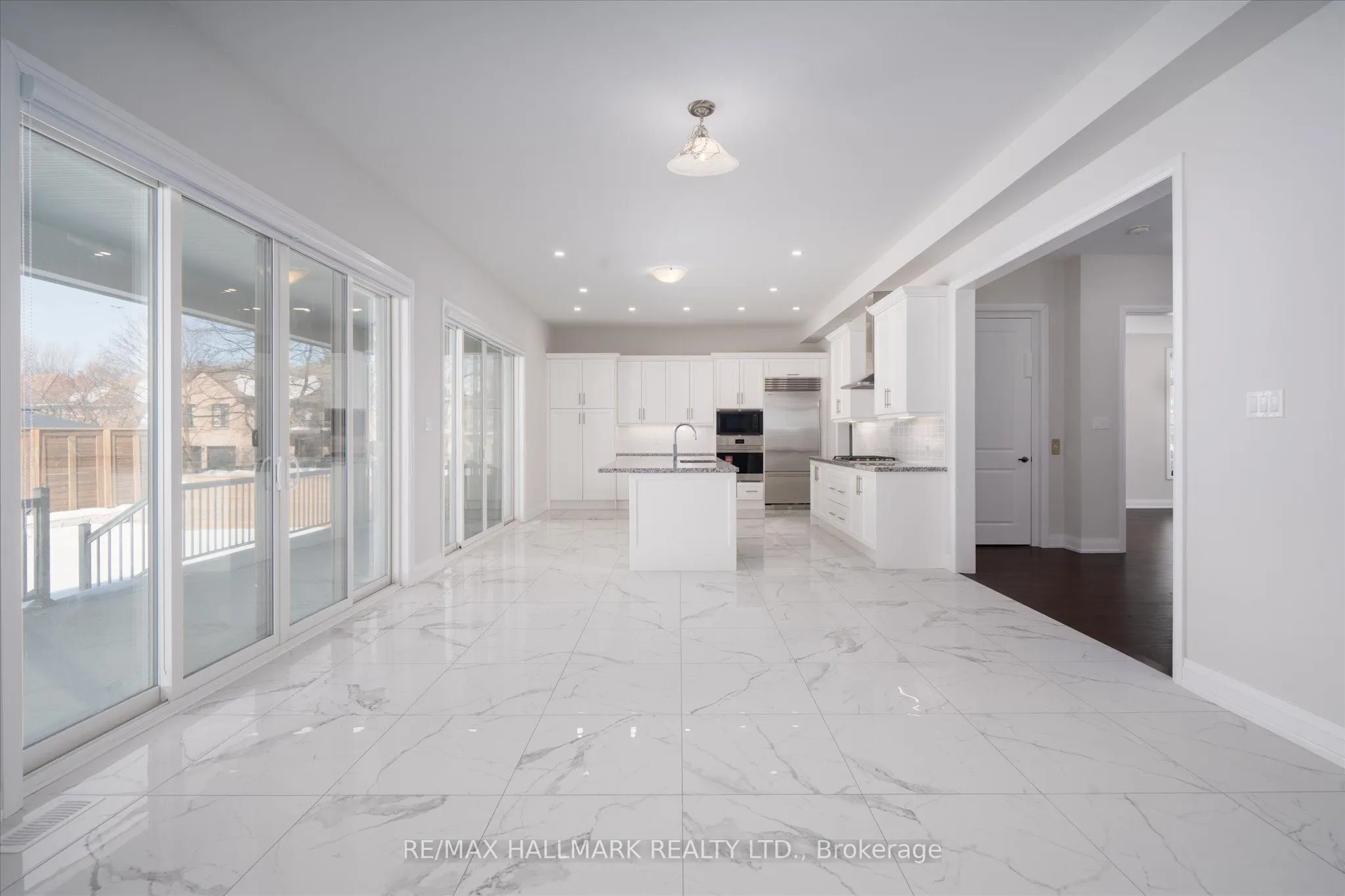 6 Dennis Reed Court