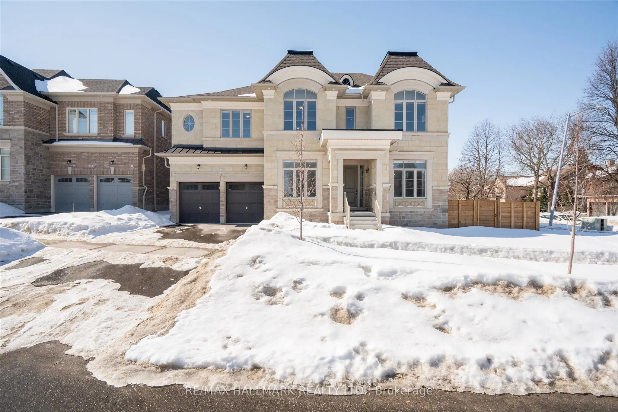 6 Dennis Reed Court