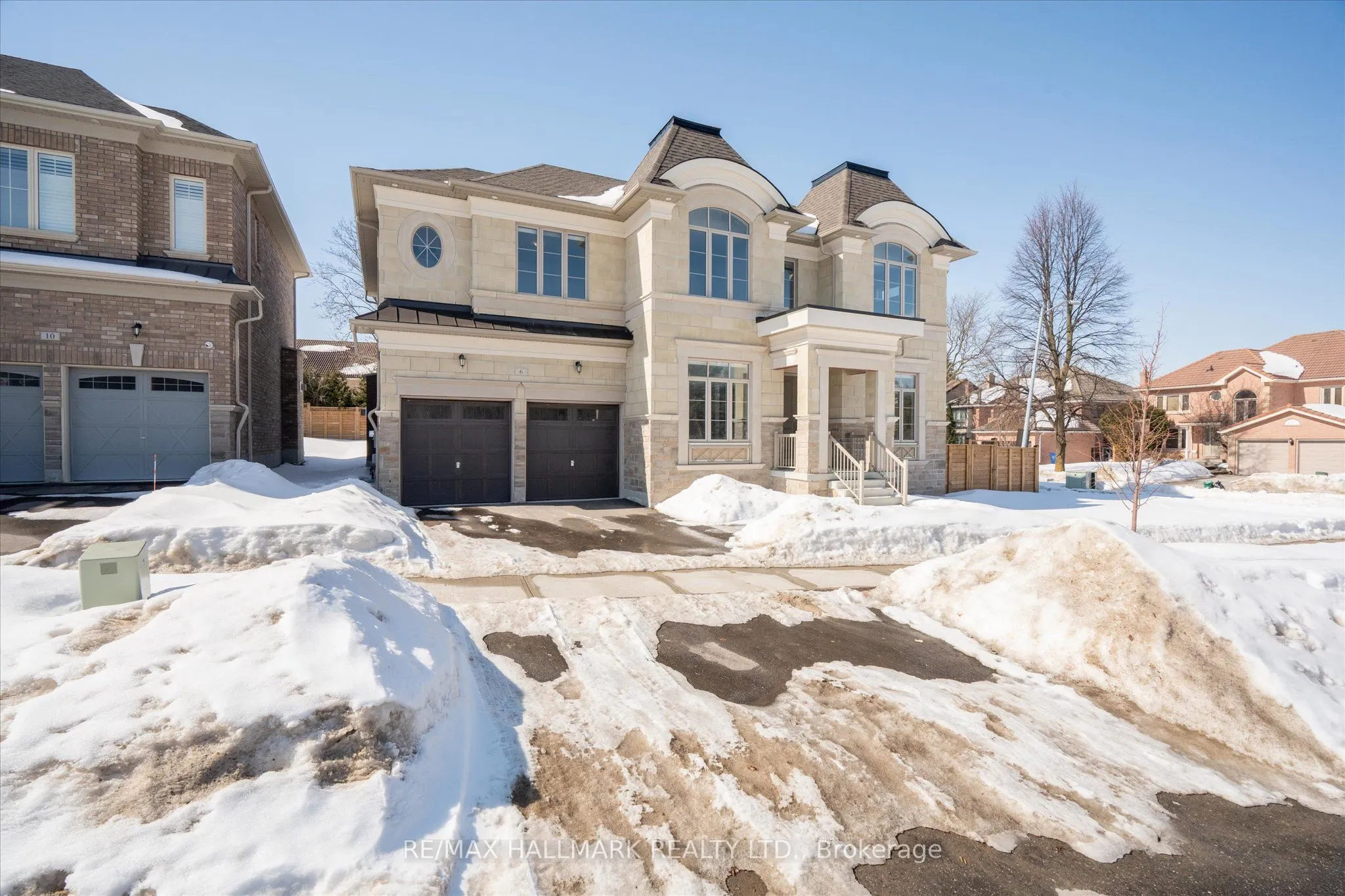 6 Dennis Reed Court