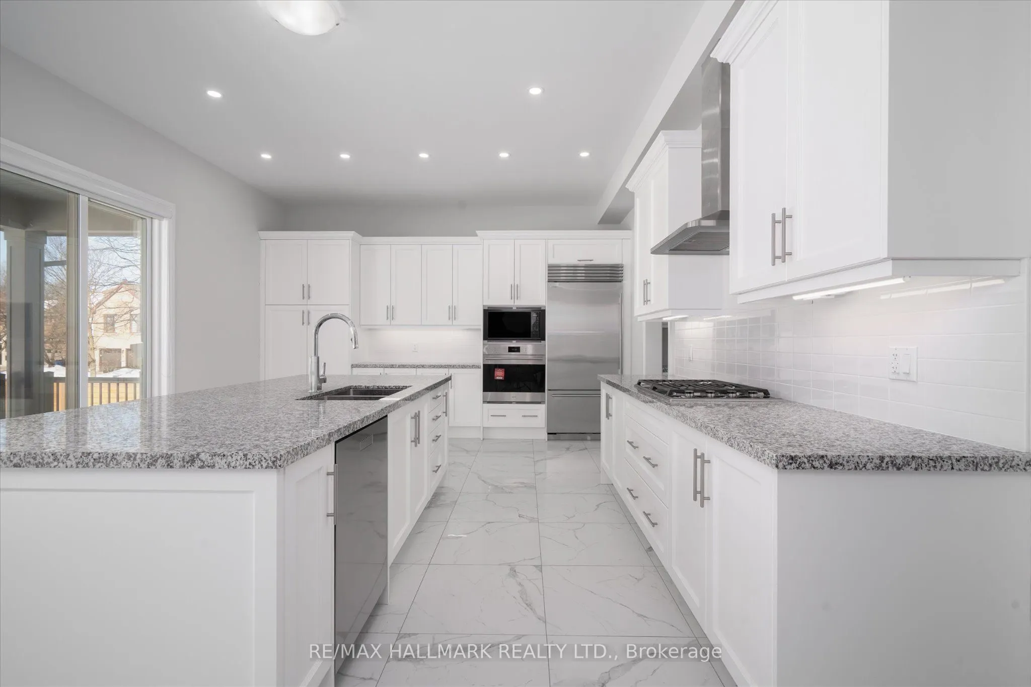 6 Dennis Reed Court
