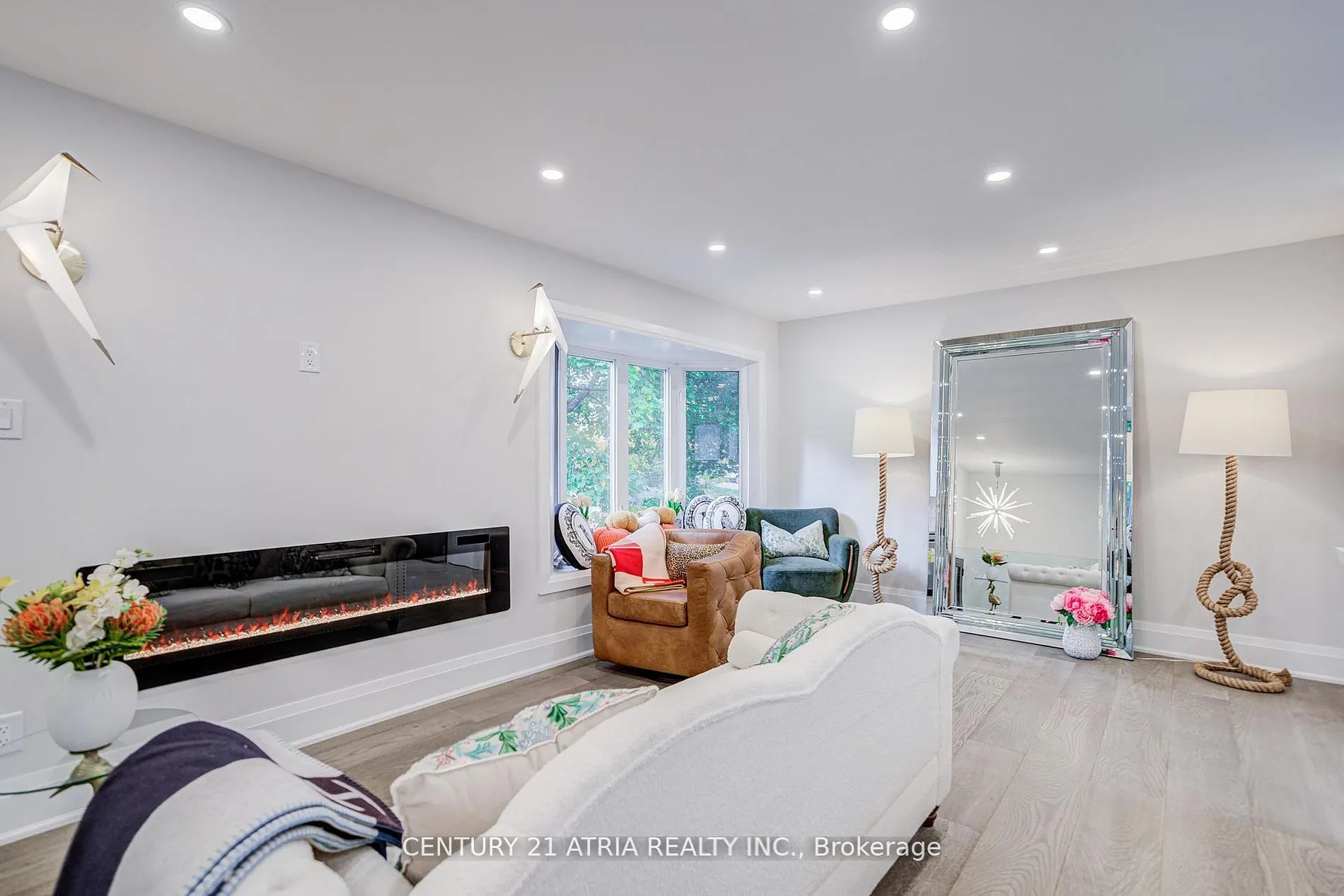 33 Sir Brandiles Place