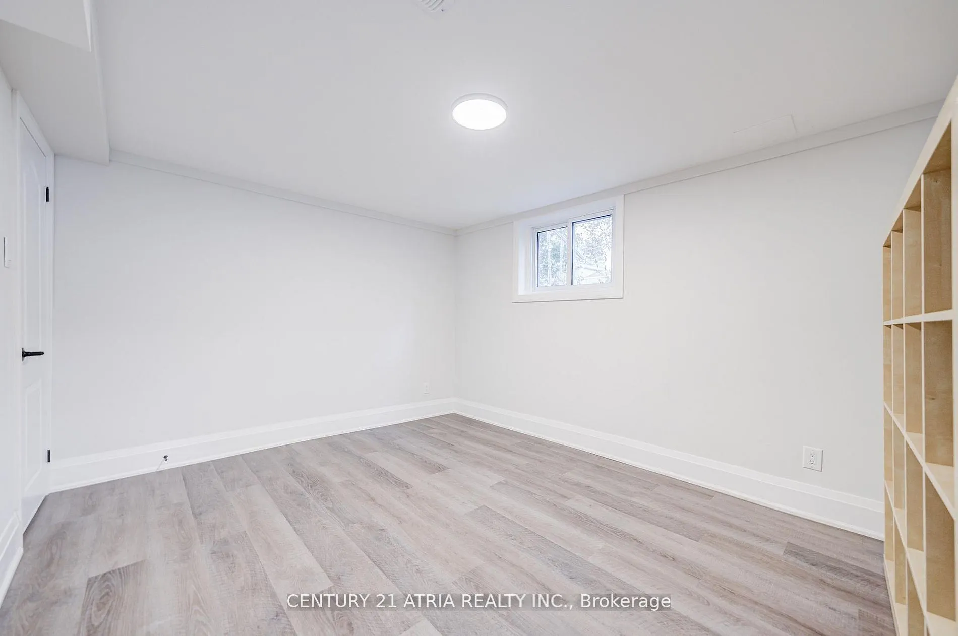 33 Sir Brandiles Place