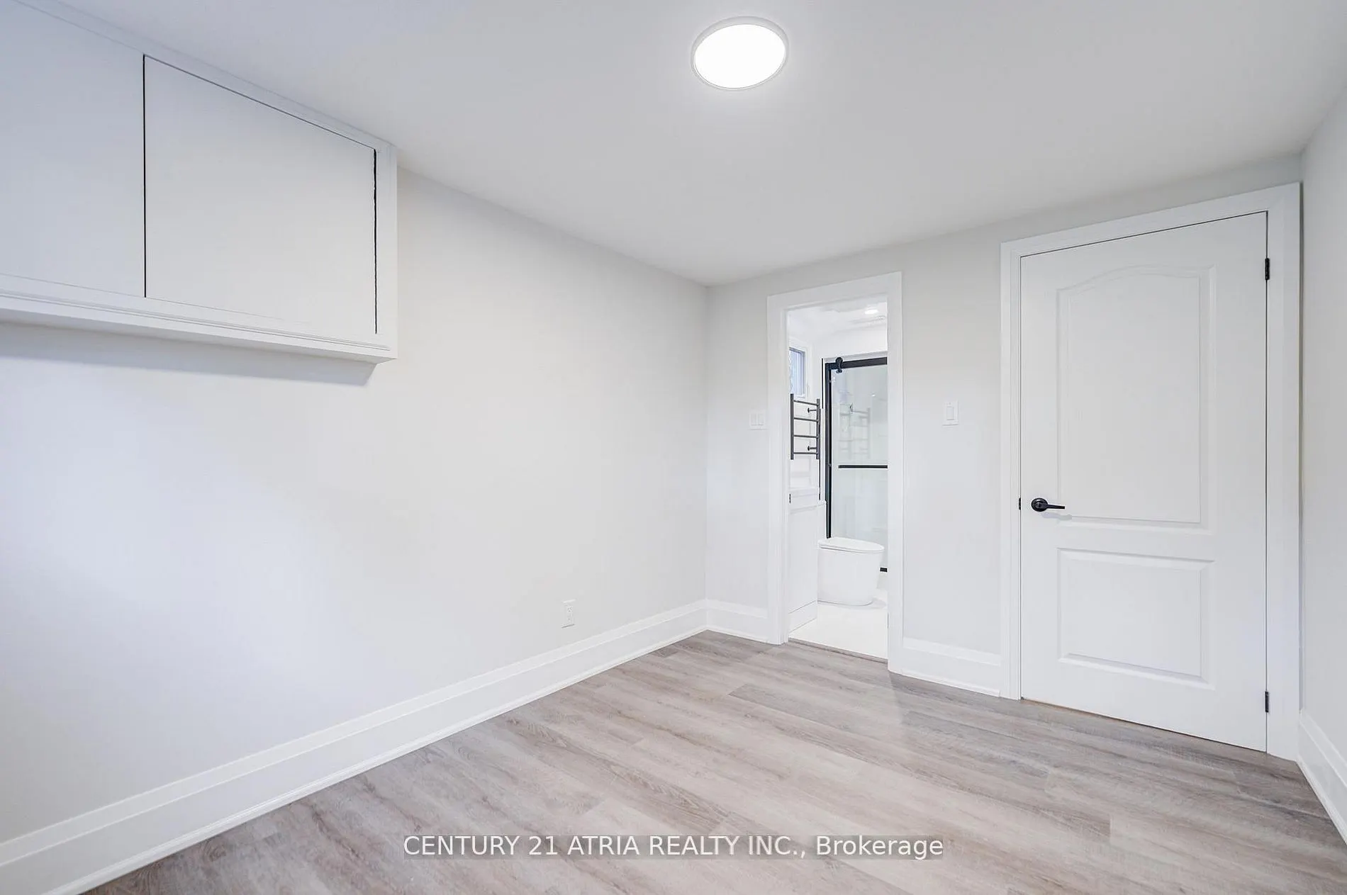 33 Sir Brandiles Place