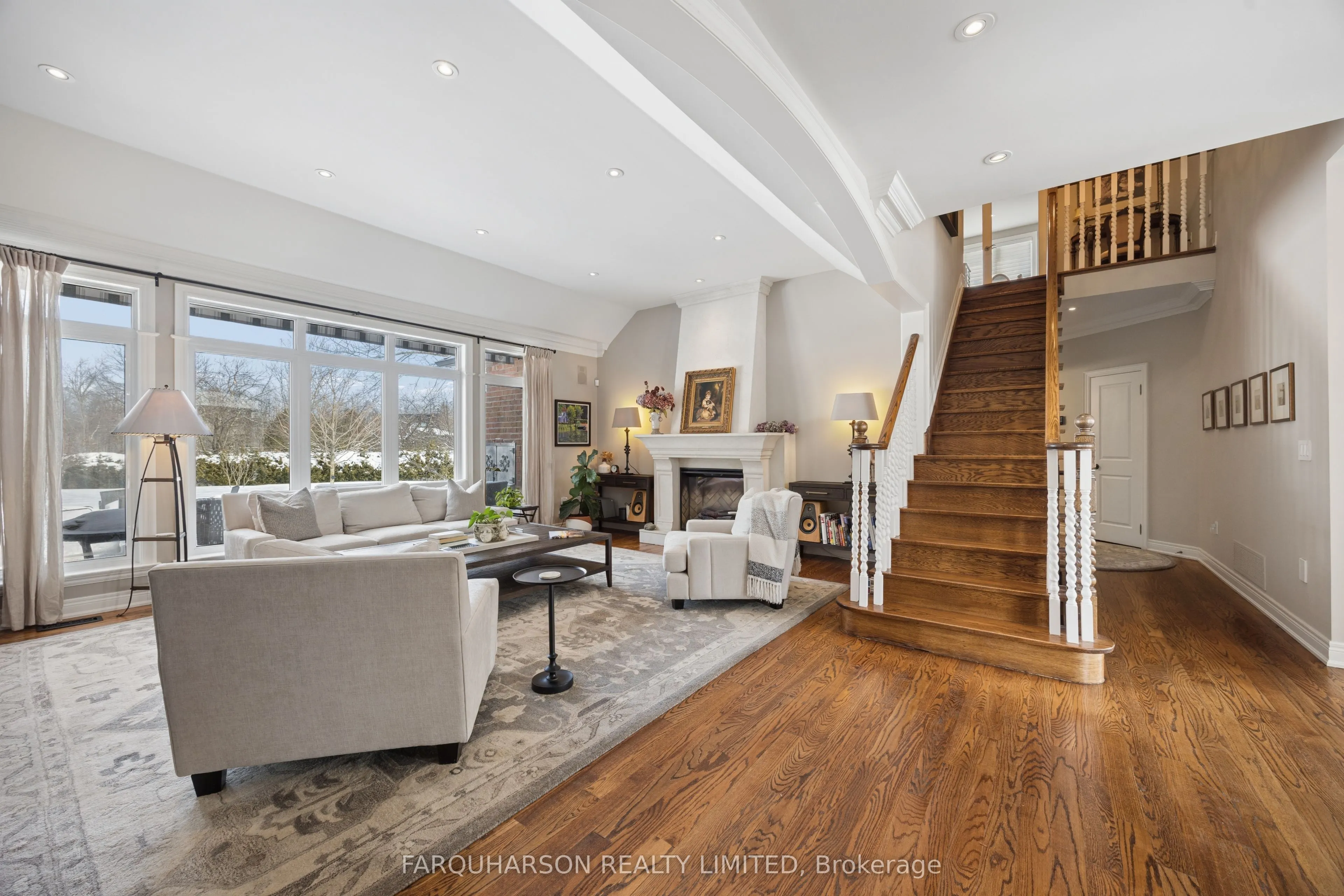 10 Earl Cook Drive