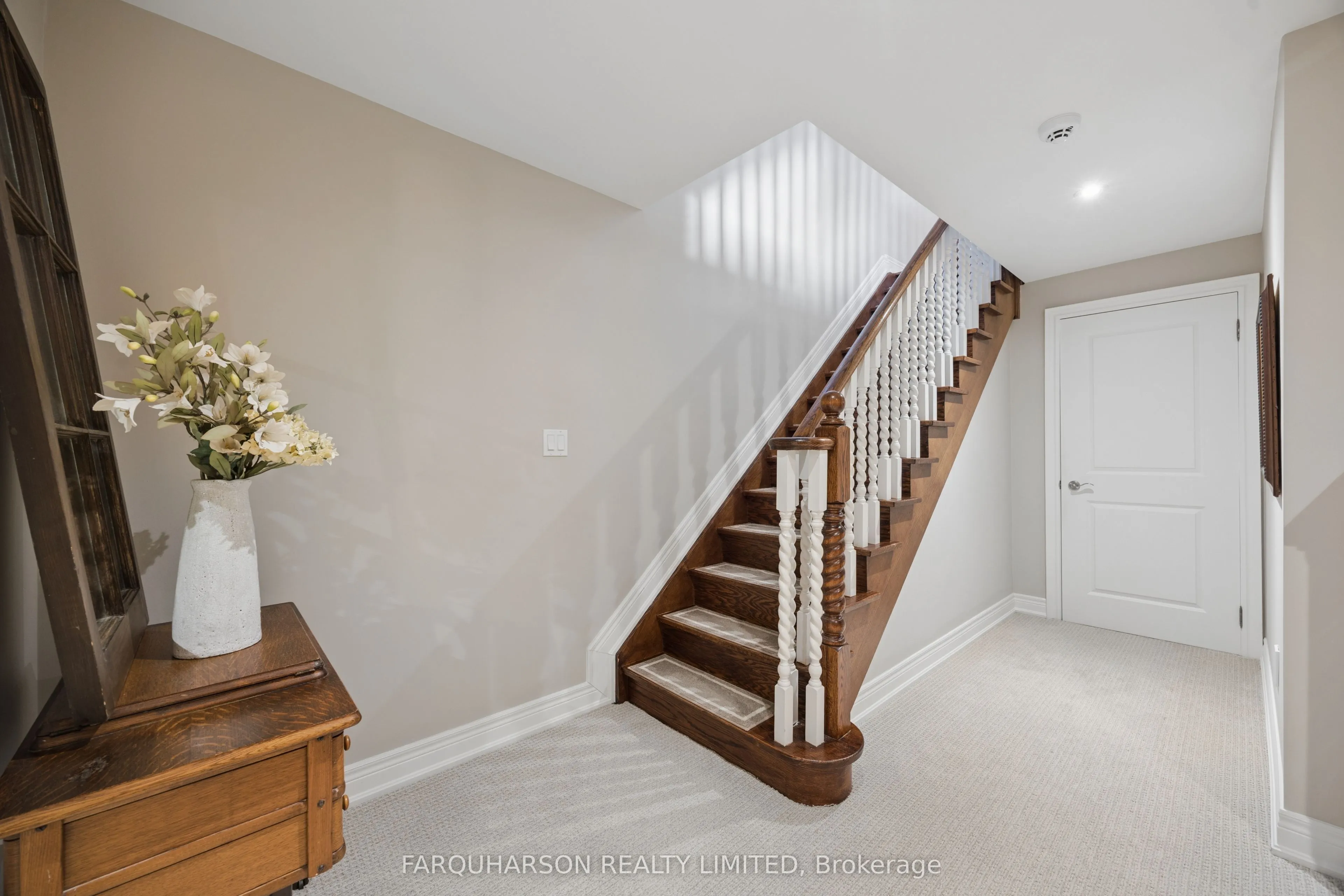 10 Earl Cook Drive