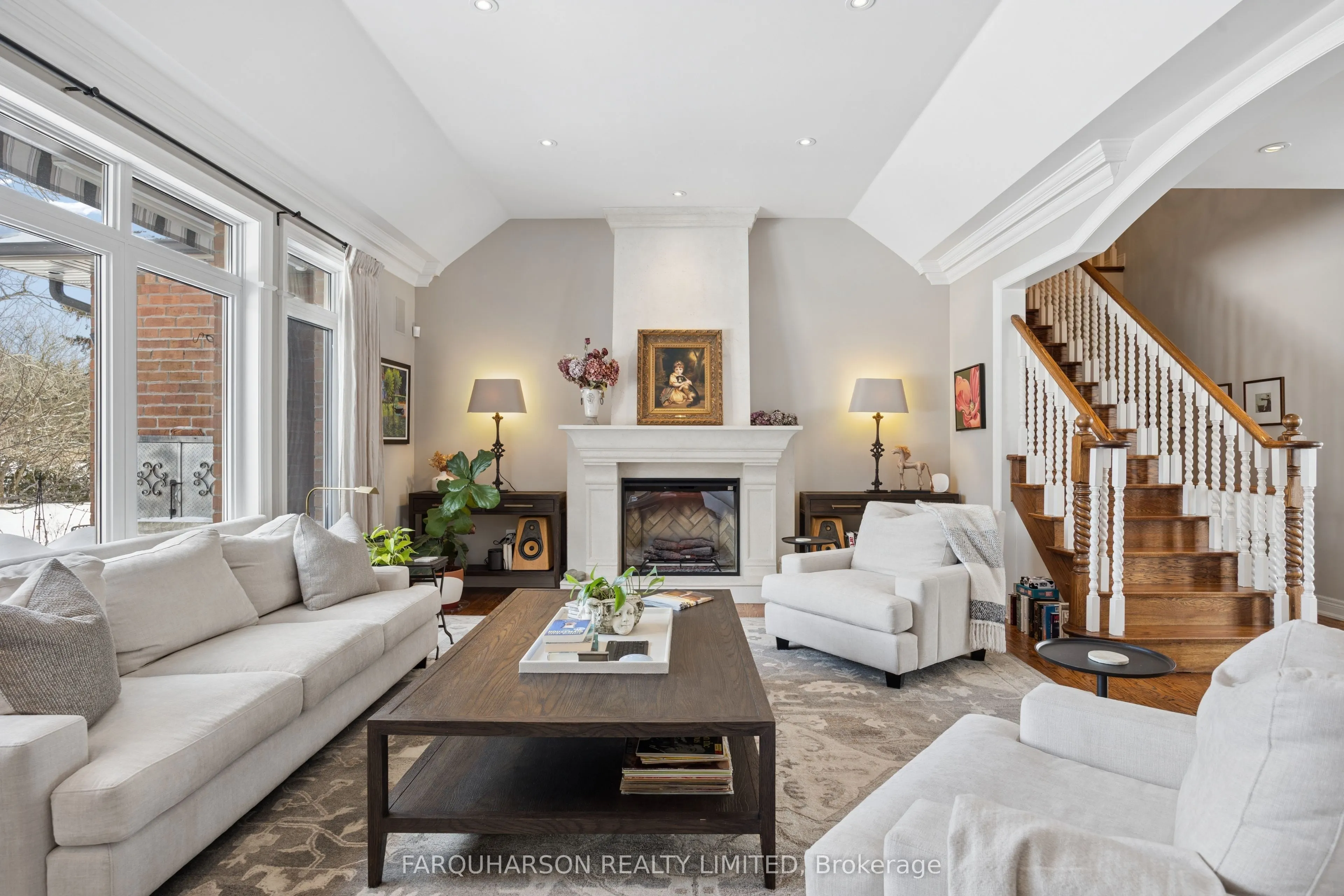 10 Earl Cook Drive
