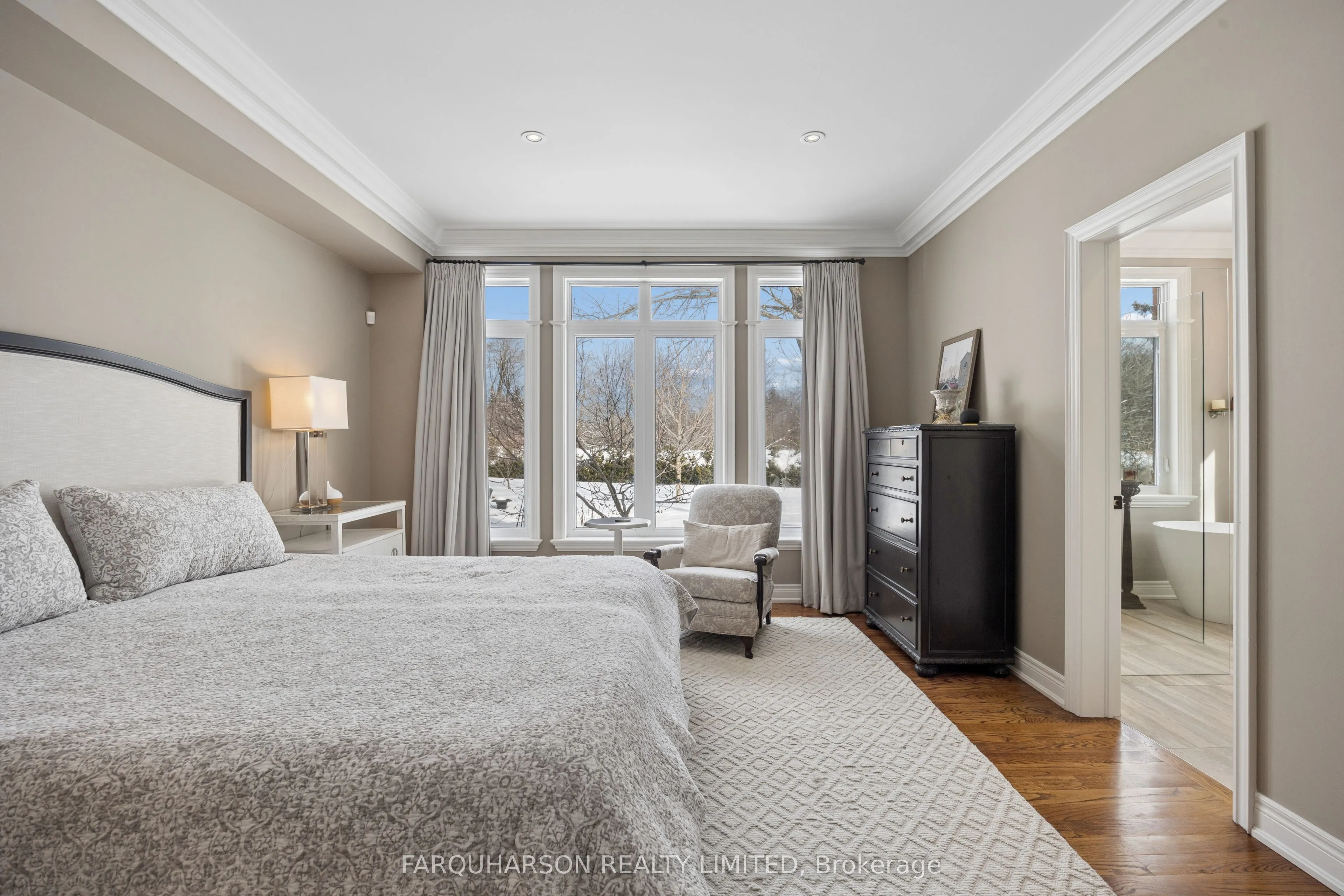 10 Earl Cook Drive