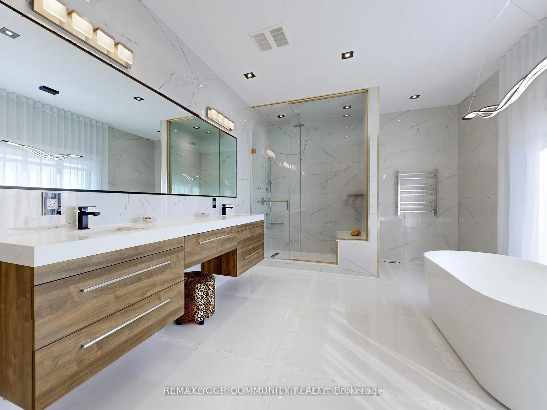 127 Elgin Mills Road W