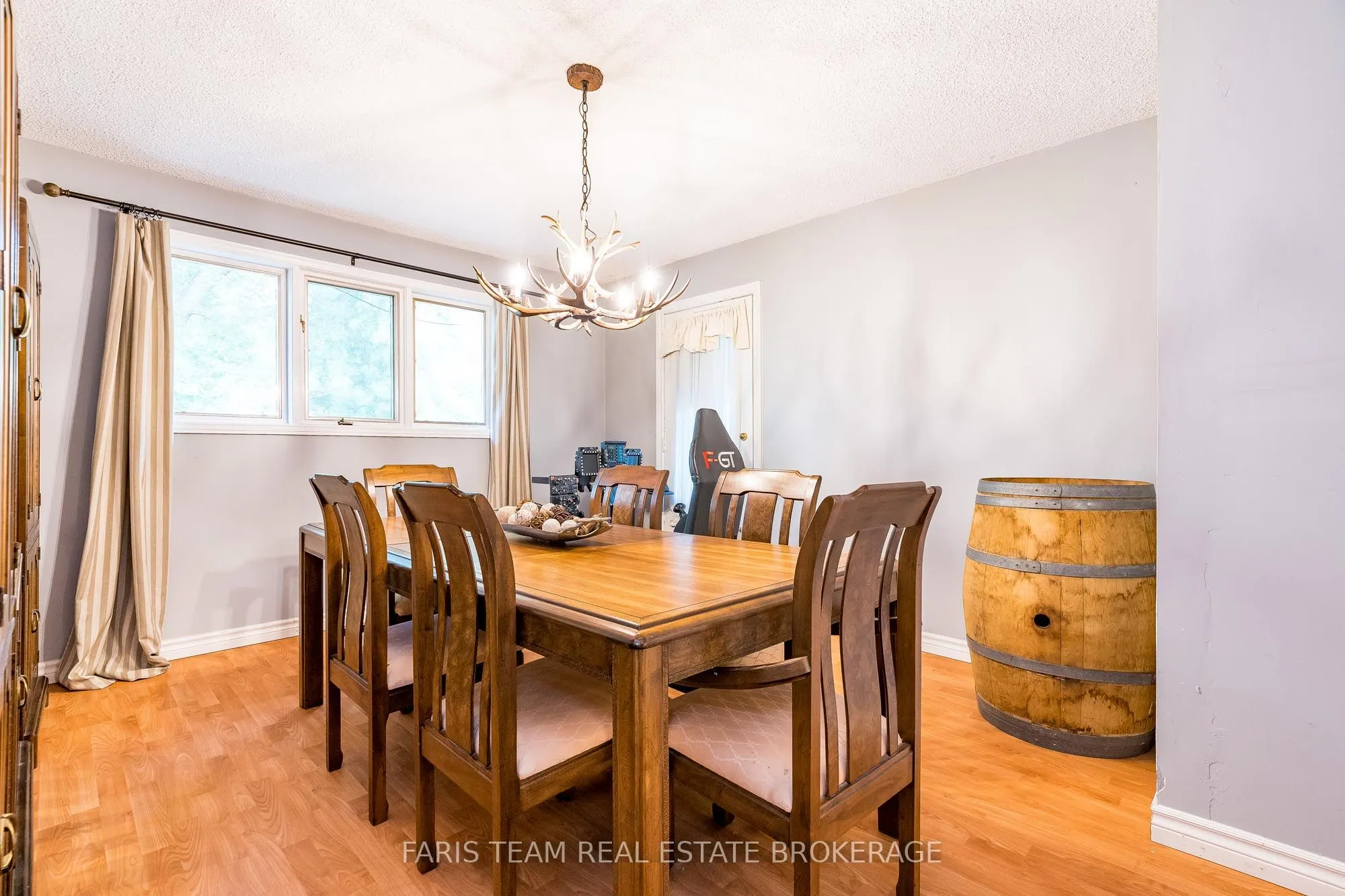 175 South Summit Farm Road