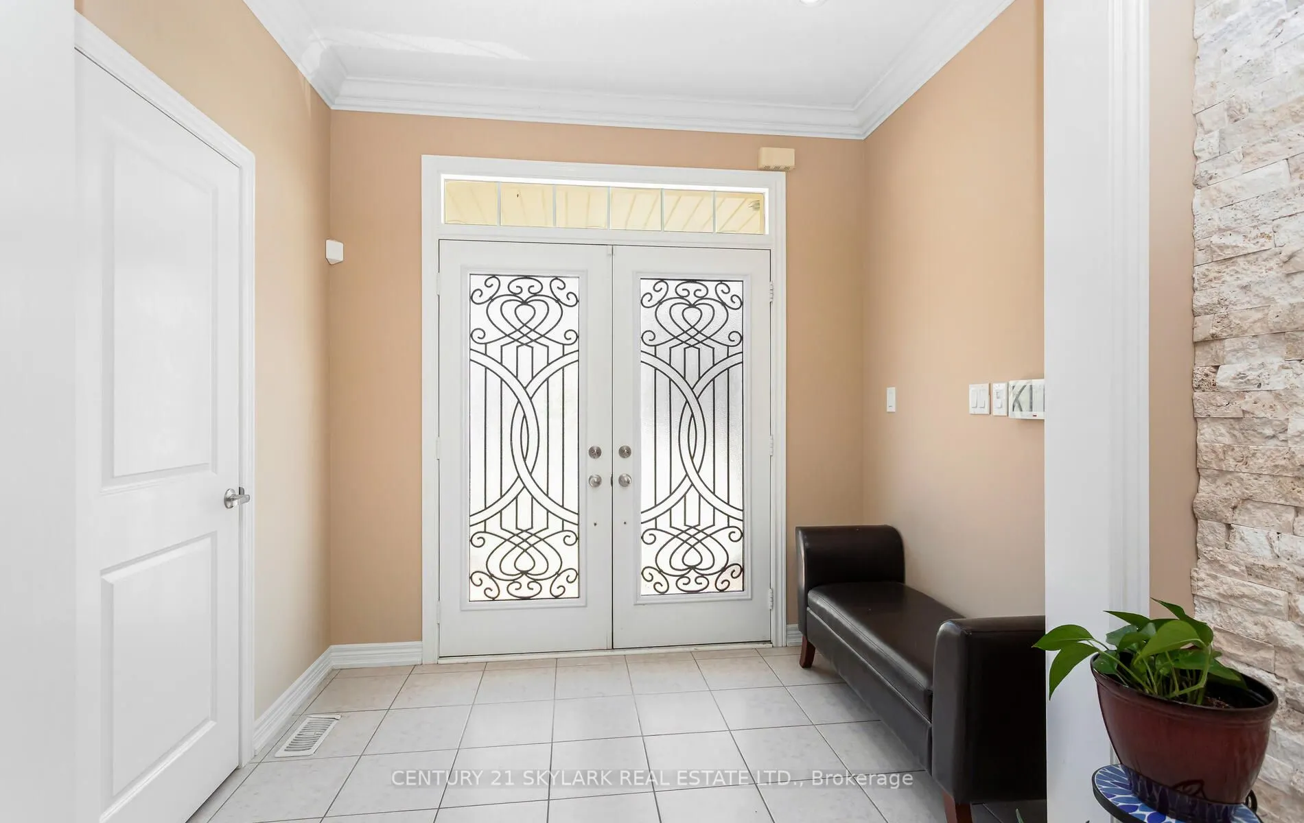 20 Nocturne Avenue