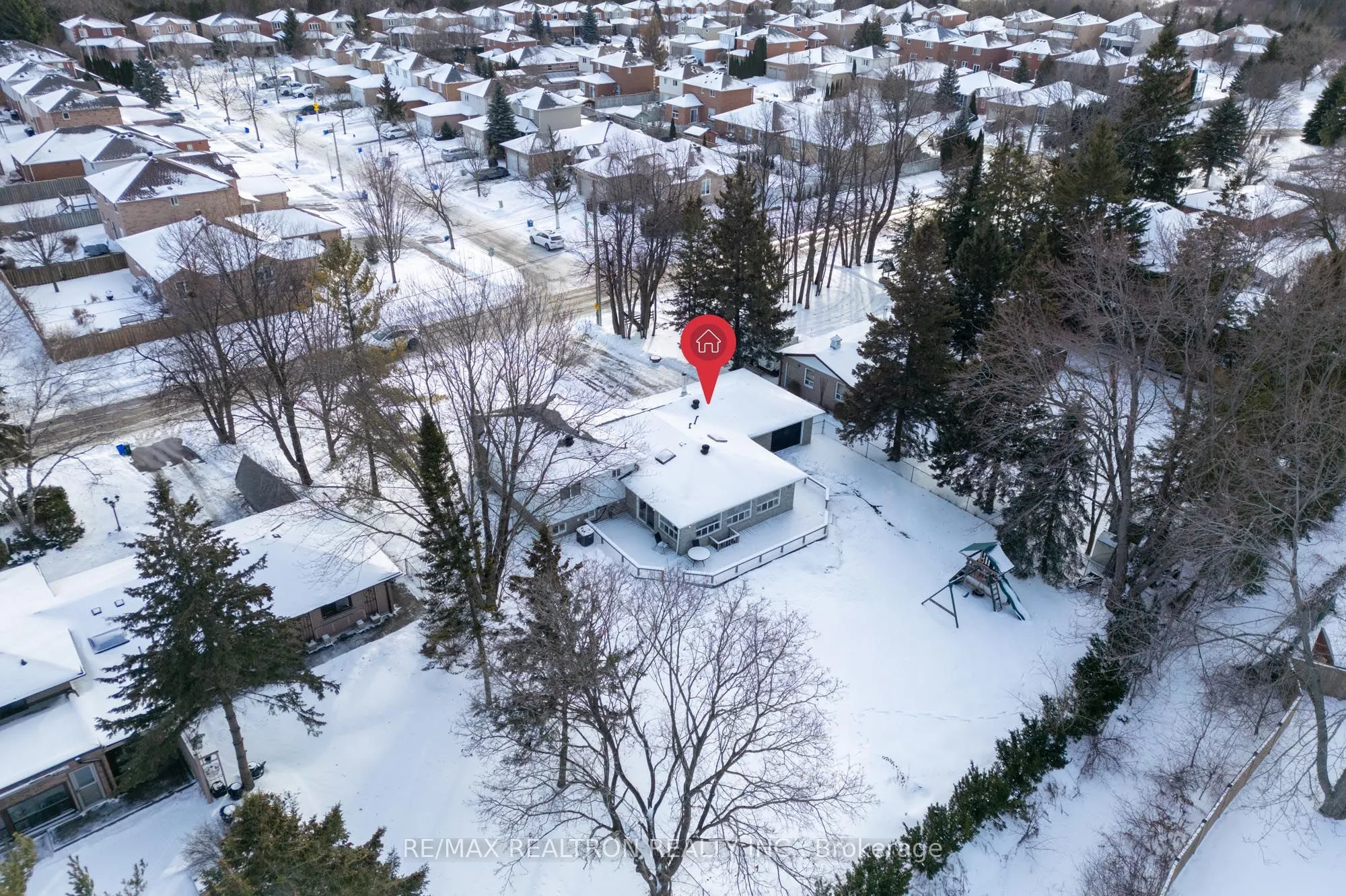 66 Lakeland Crescent