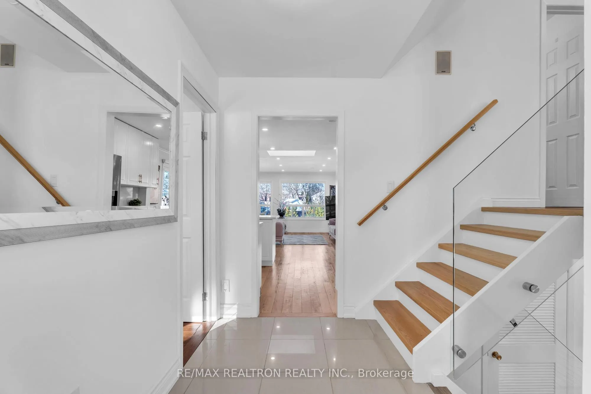 66 Lakeland Crescent