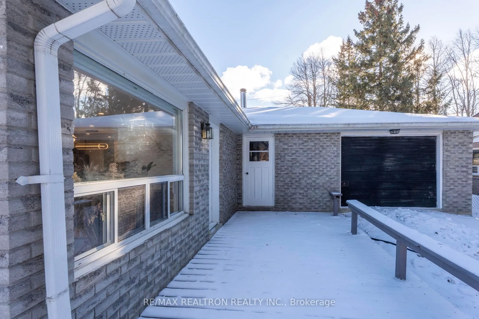 66 Lakeland Crescent