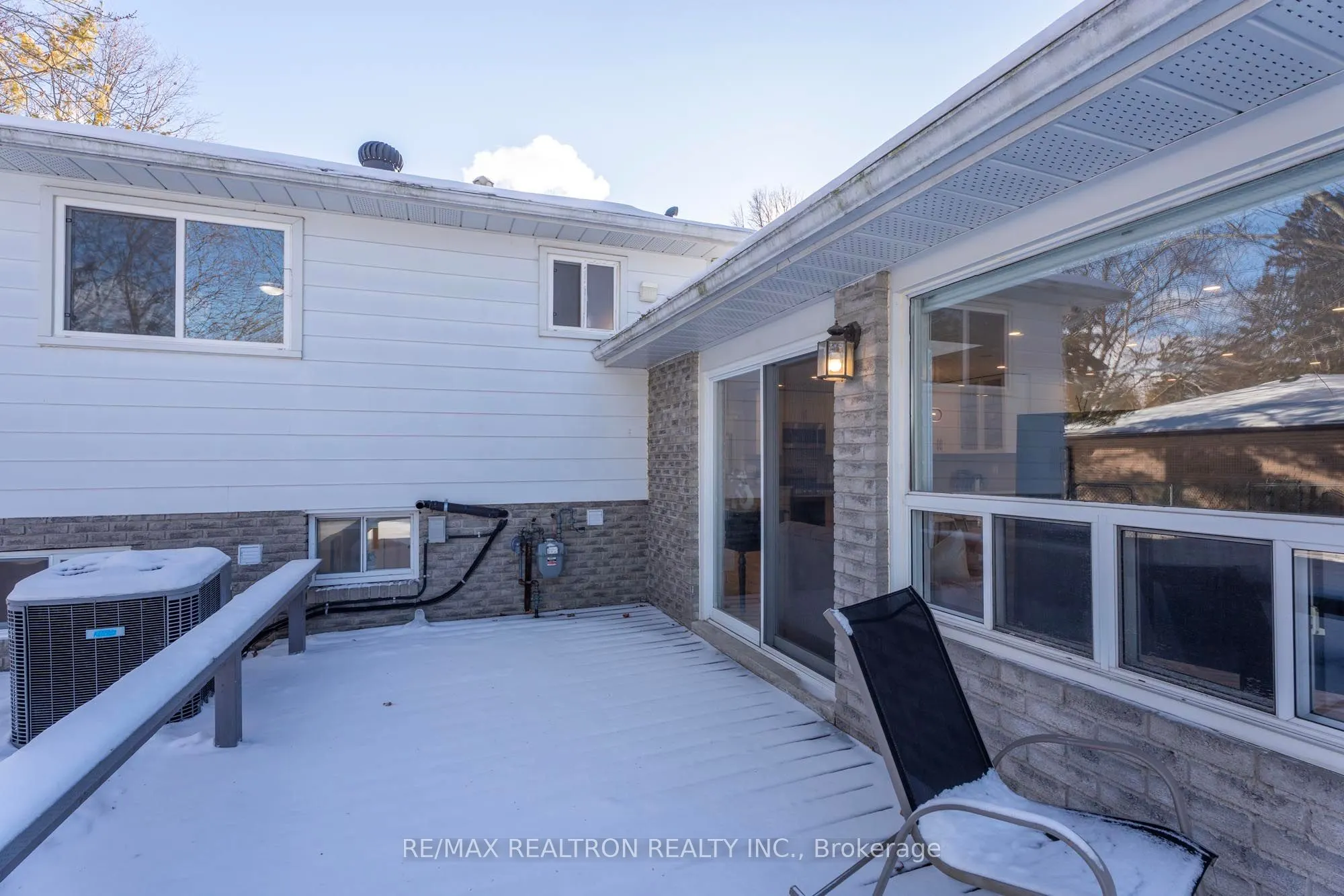 66 Lakeland Crescent