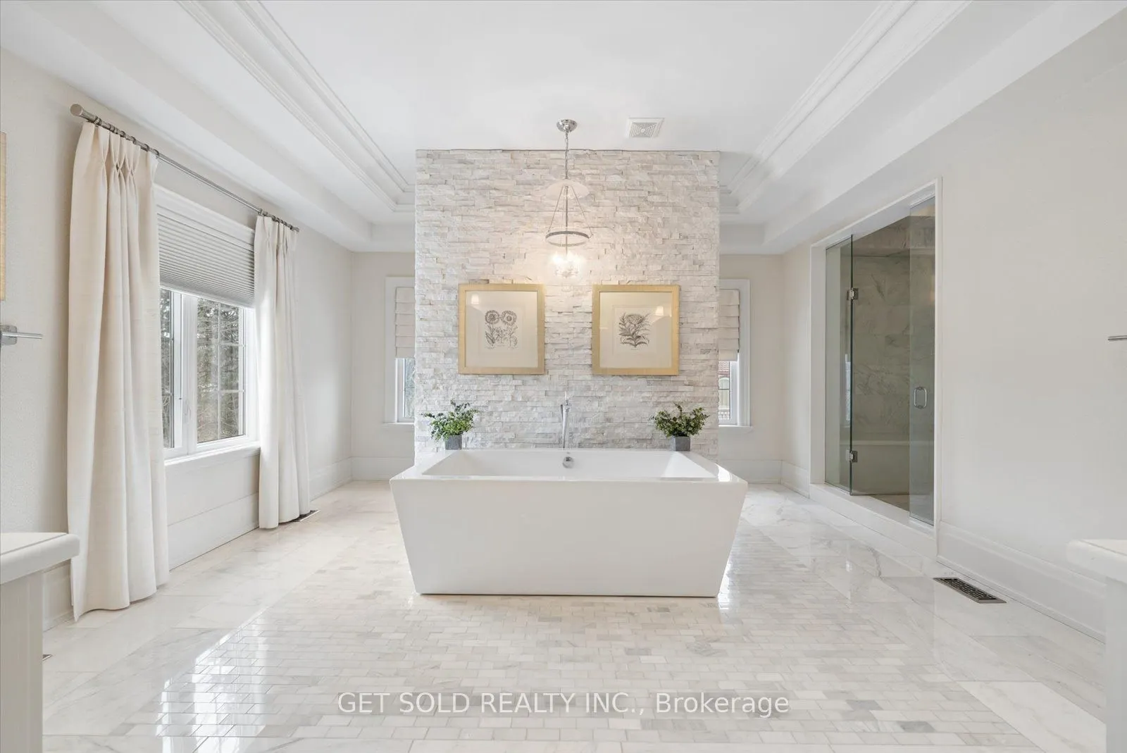 8 Thornhill Avenue