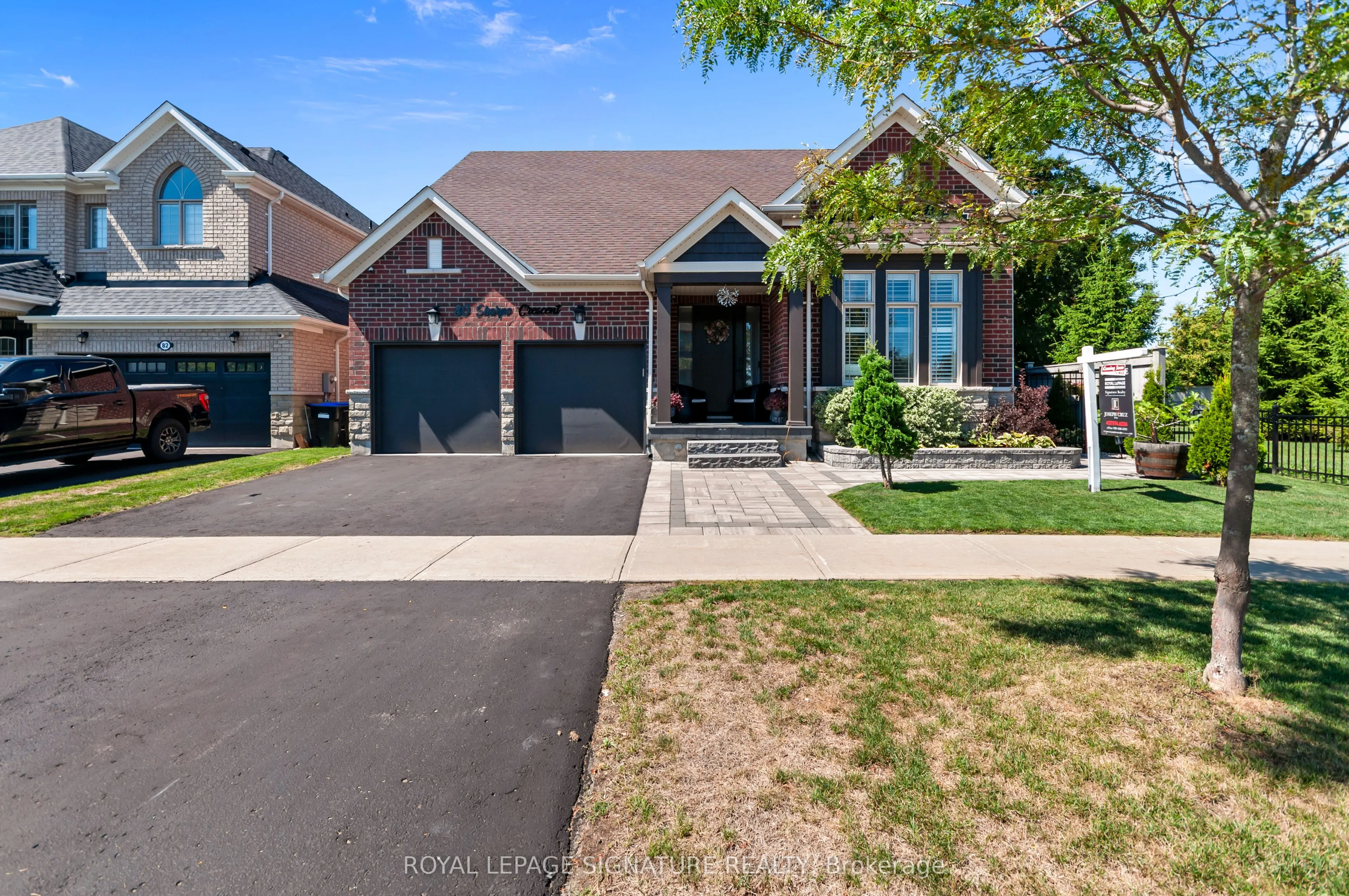 80 Sharpe Crescent