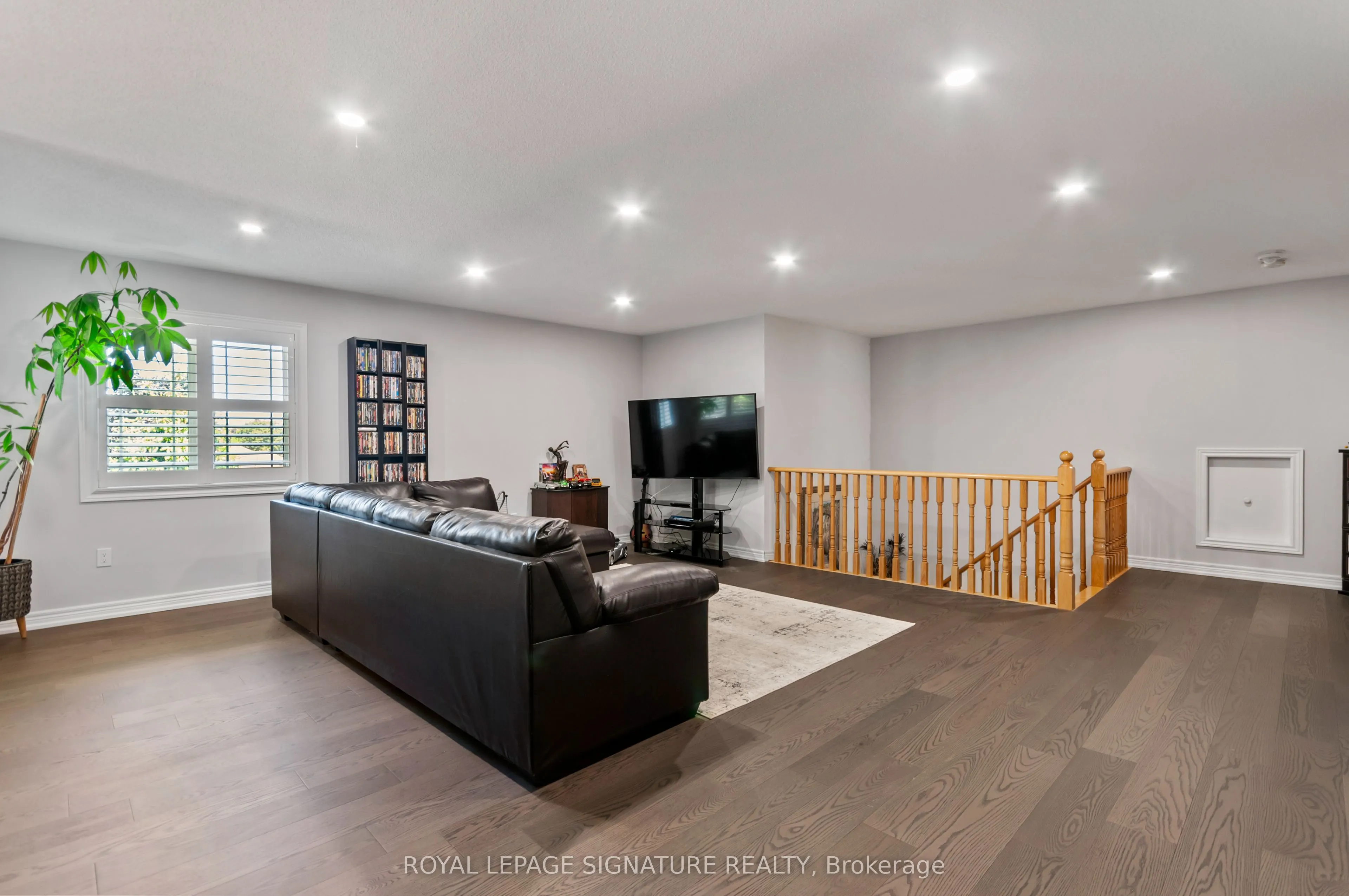 80 Sharpe Crescent