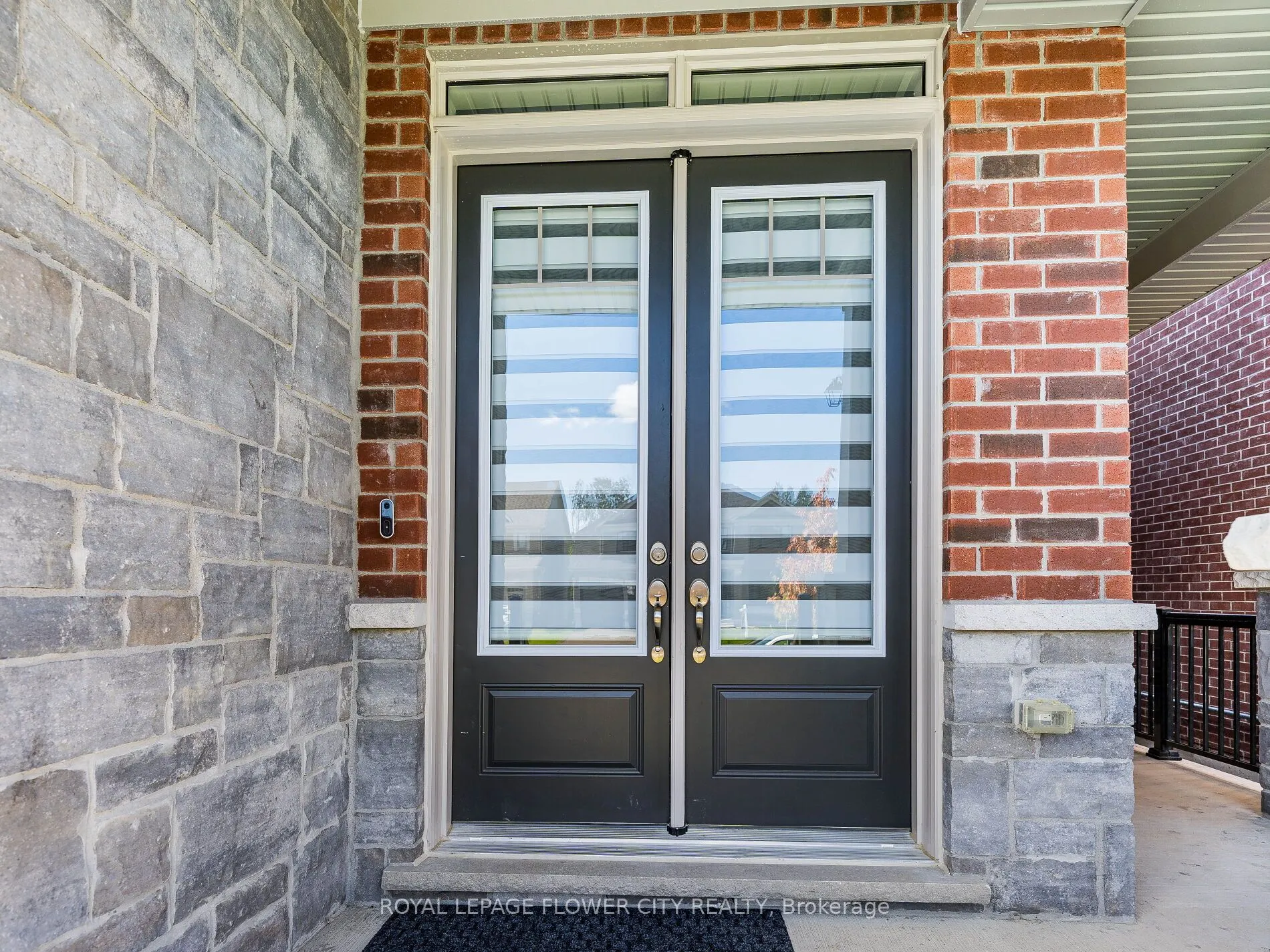 26 Hummingbird Grove