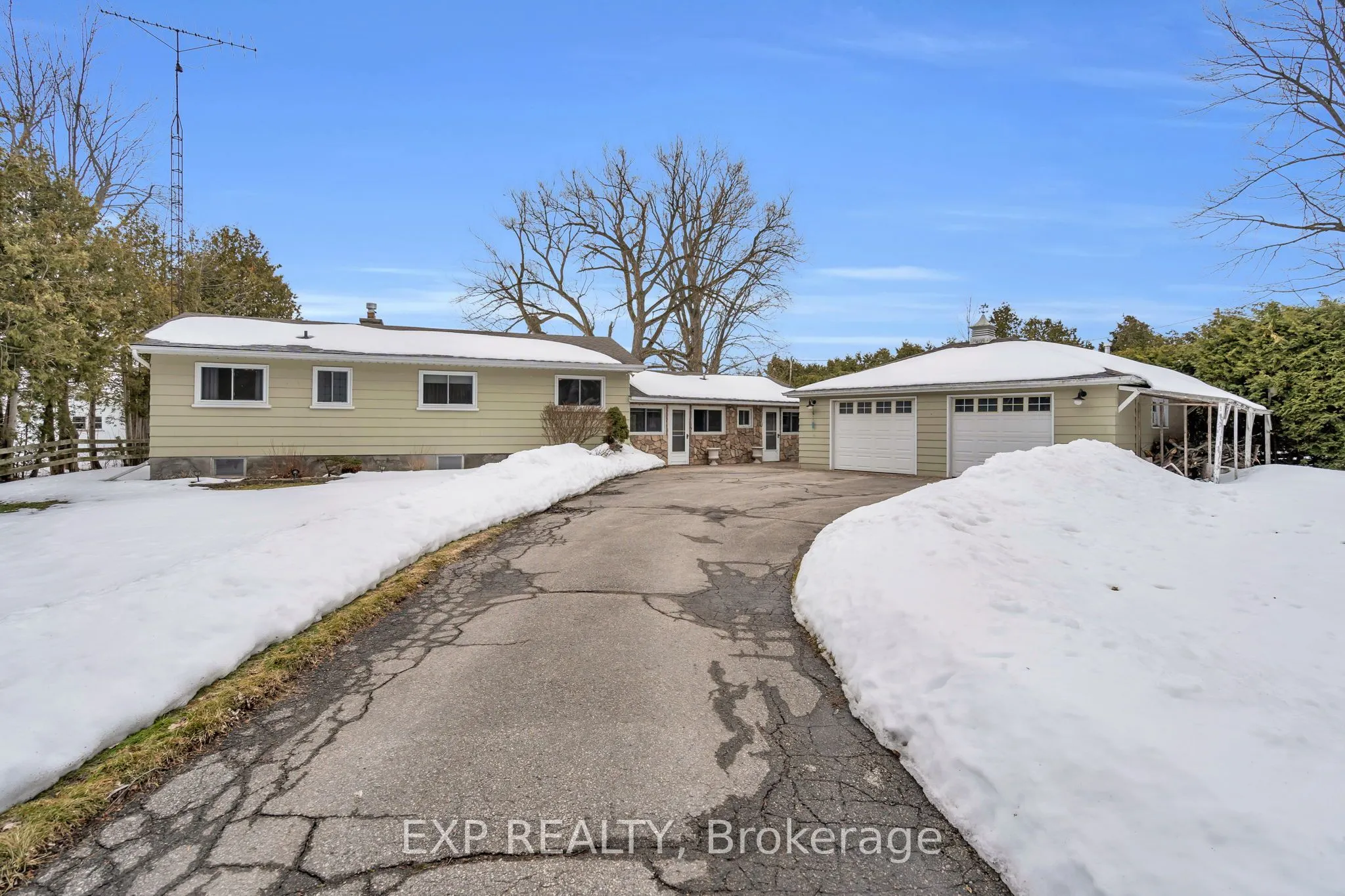 561 Duclos Point Road