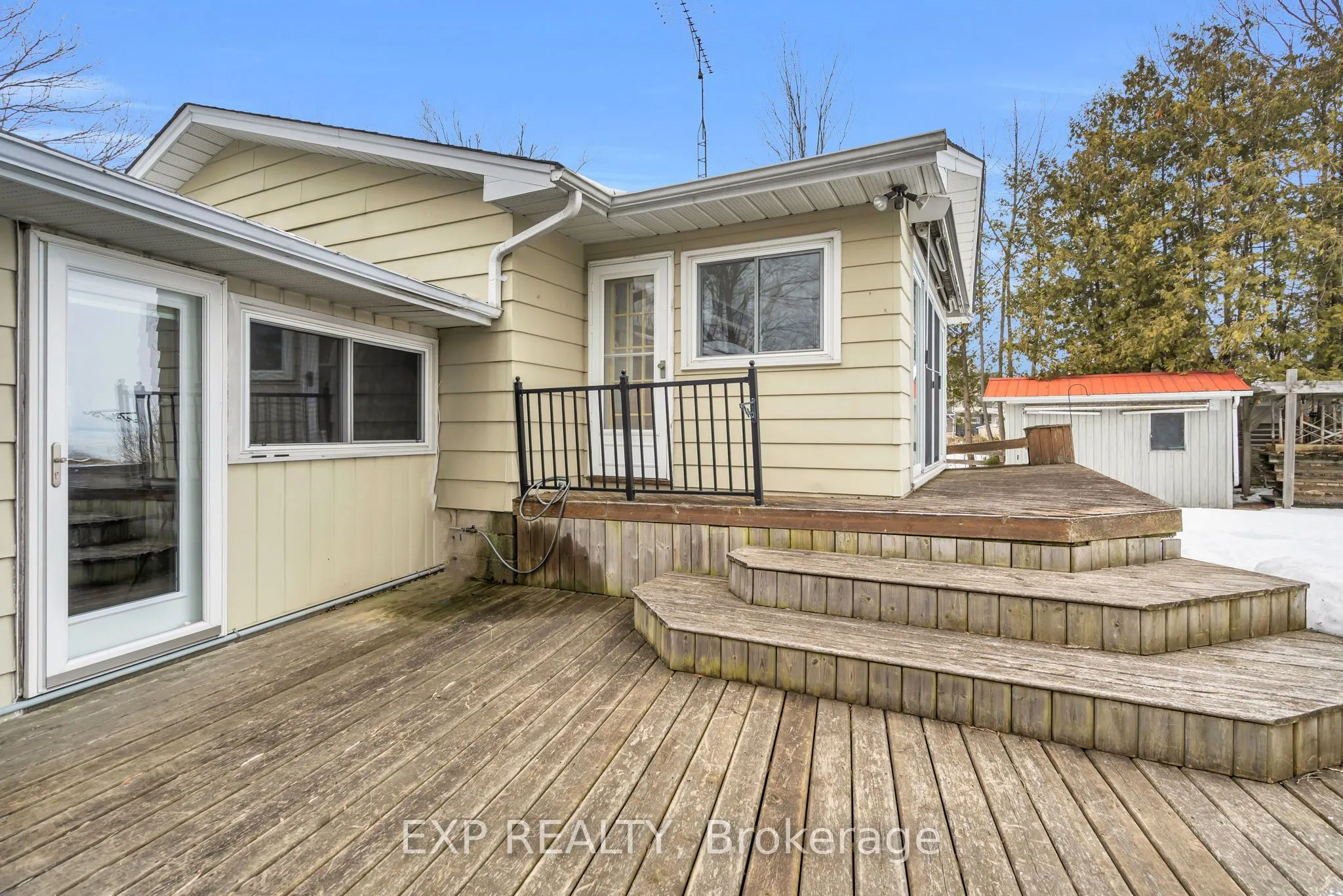 561 Duclos Point Road
