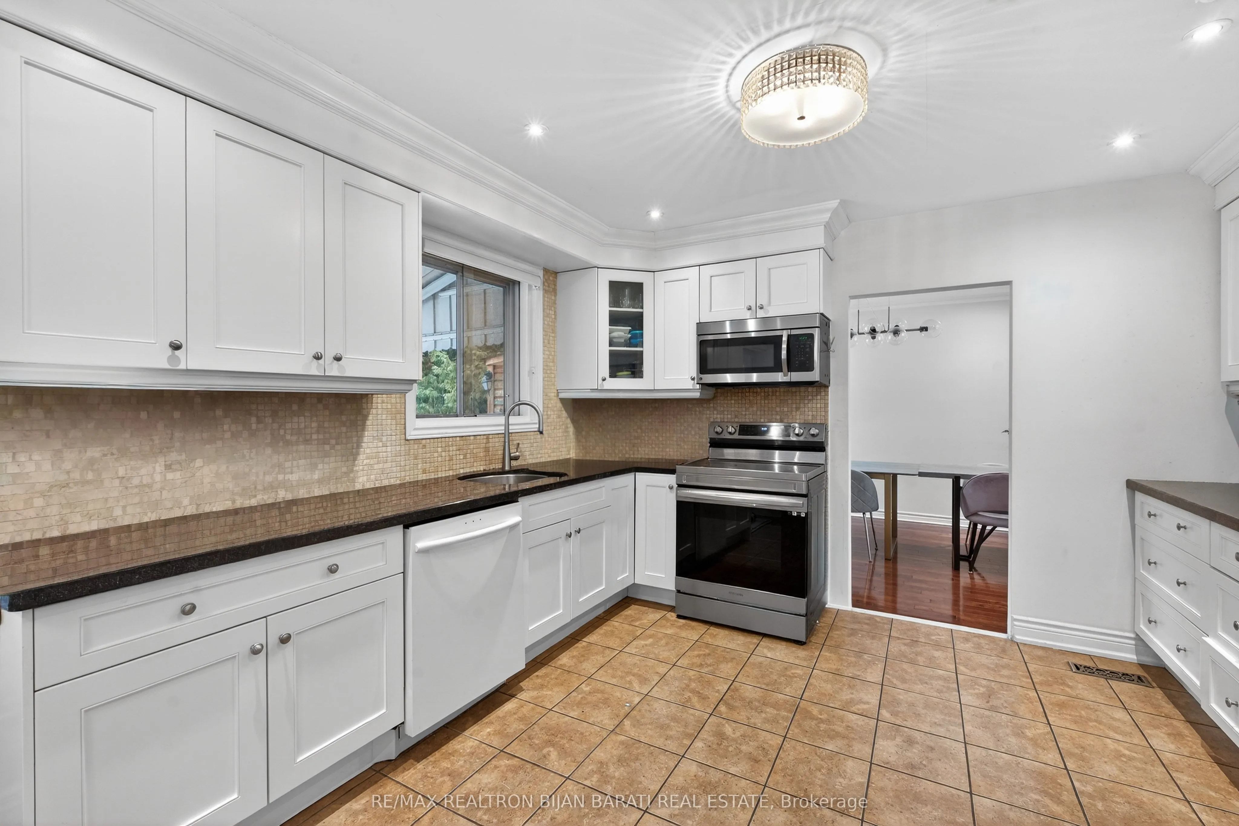 215 Grandview Avenue