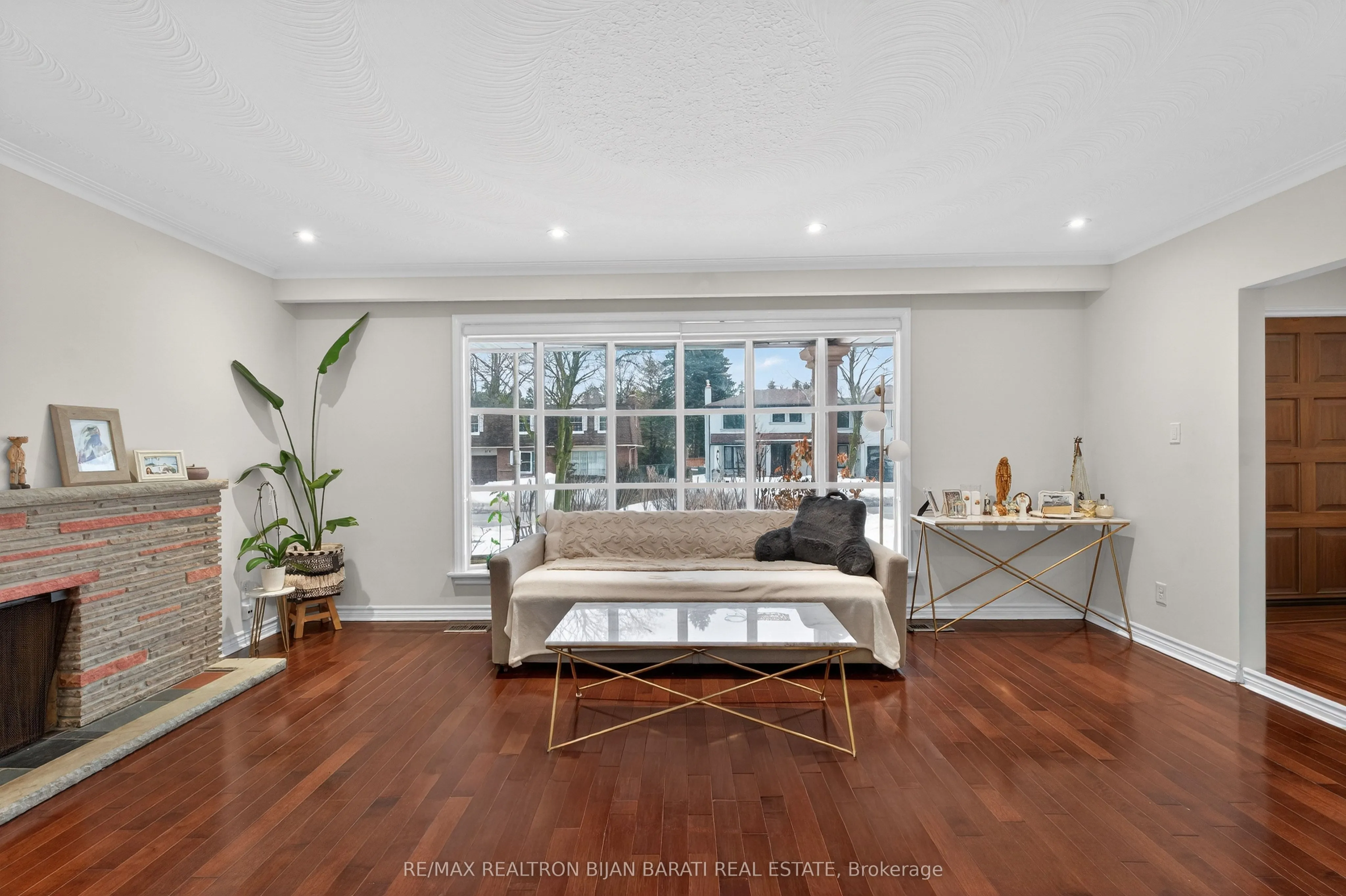 215 Grandview Avenue