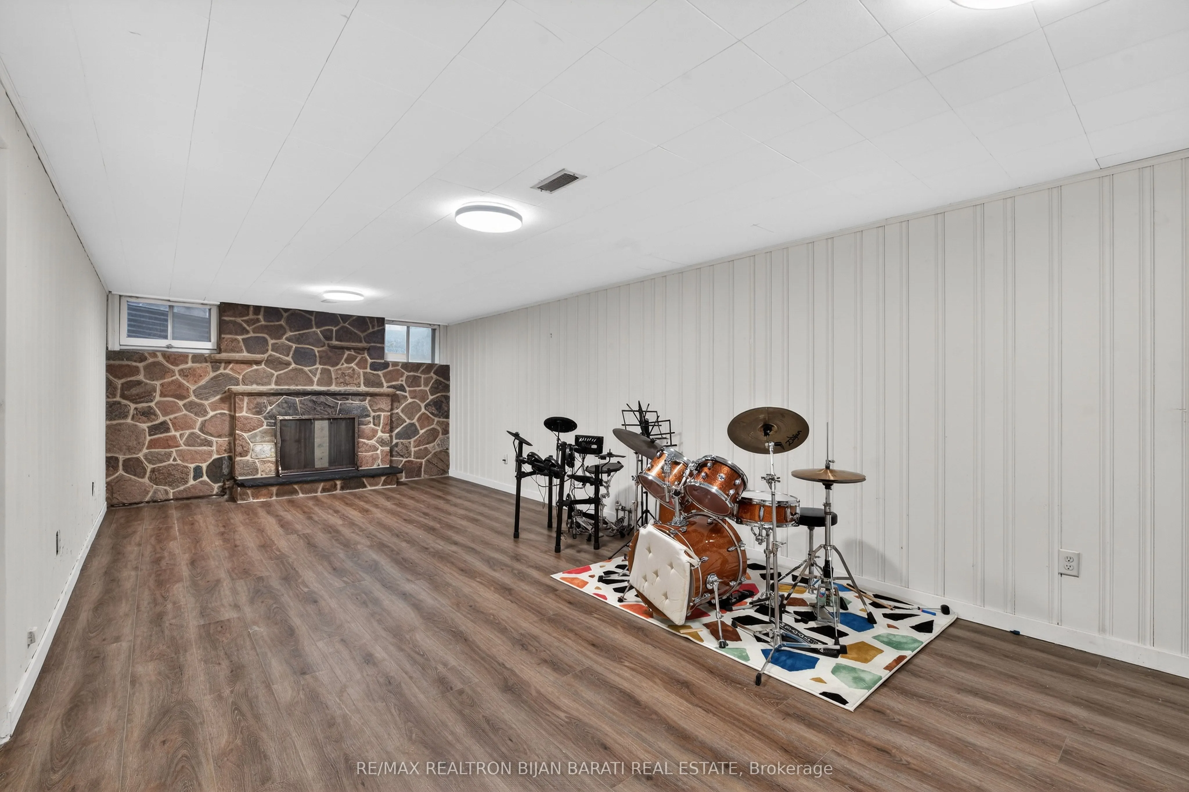 215 Grandview Avenue