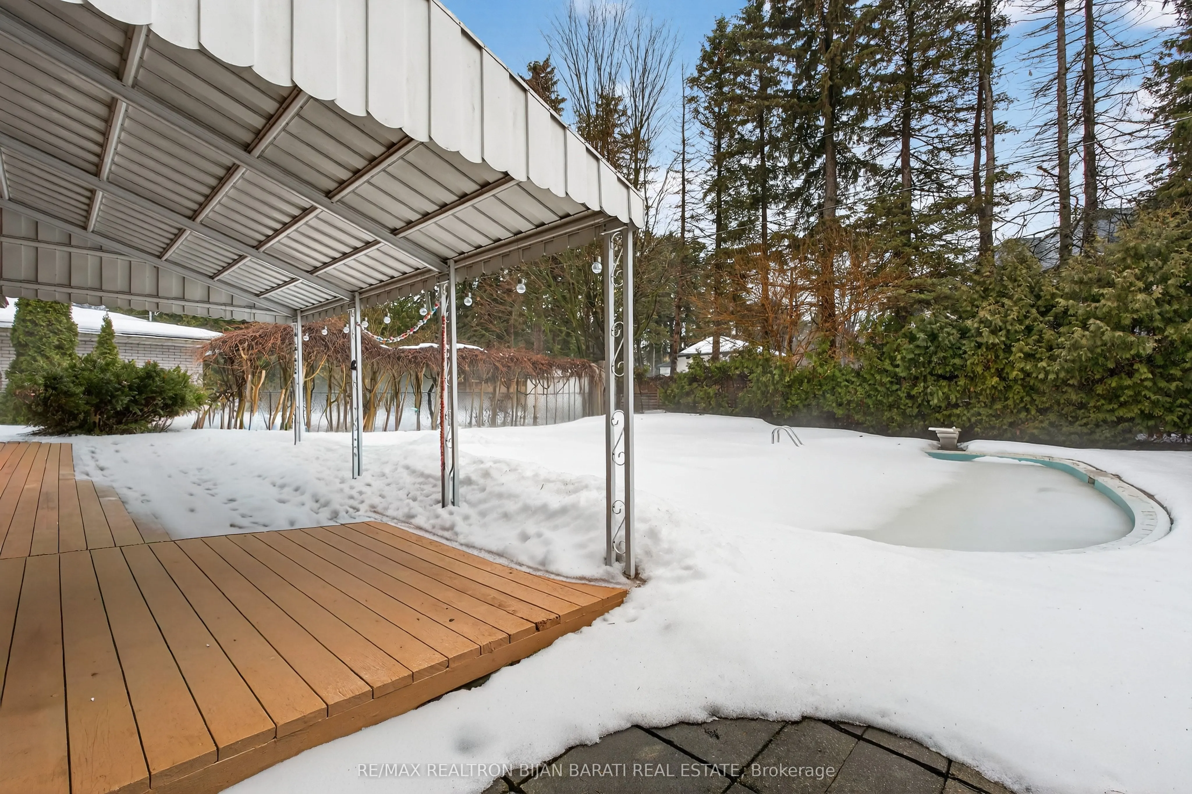 215 Grandview Avenue