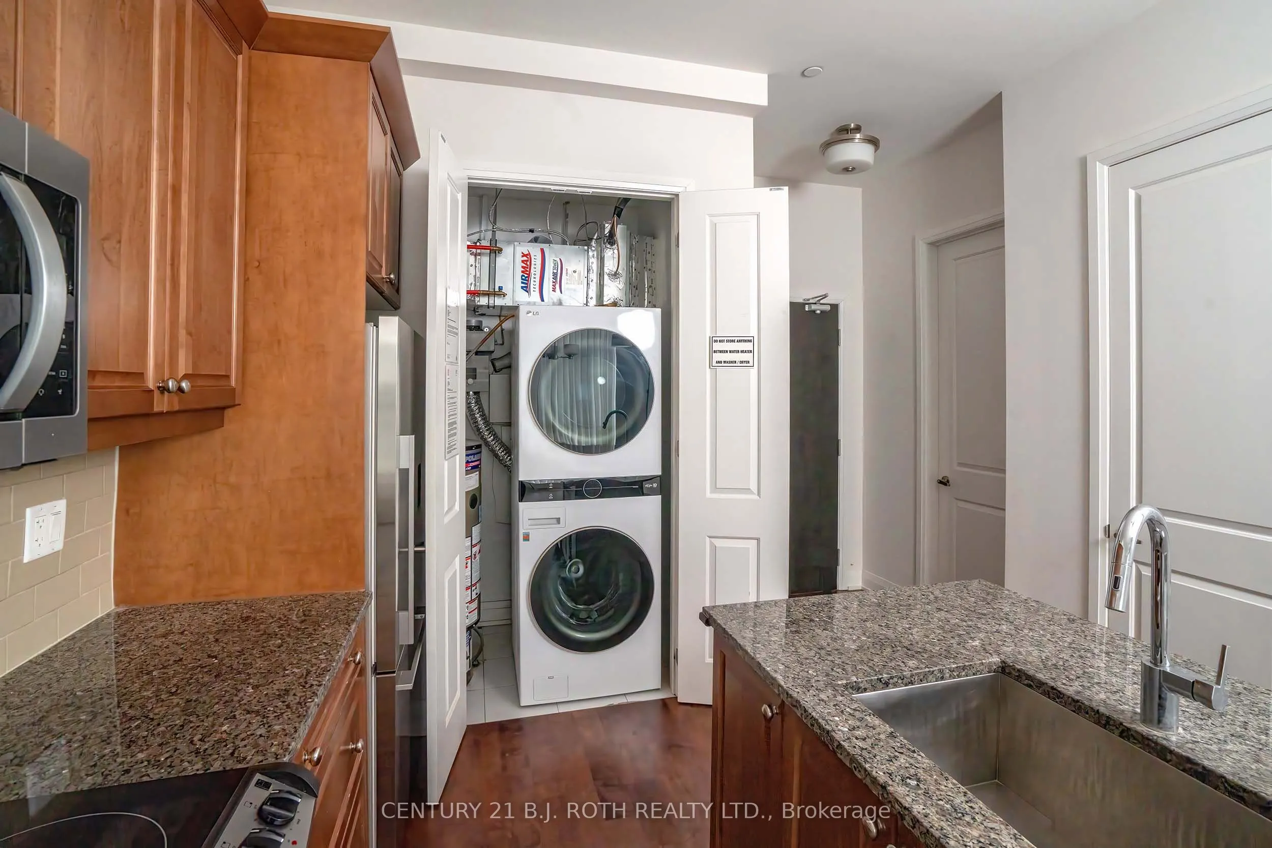 15277 Yonge Street S #313