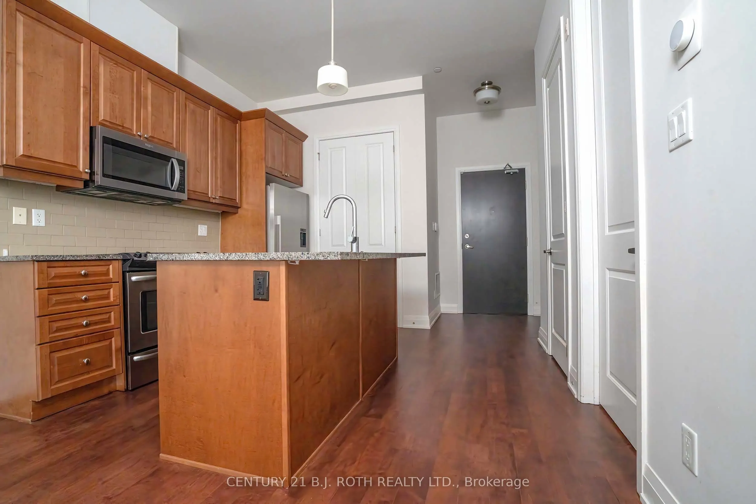 15277 Yonge Street S #313