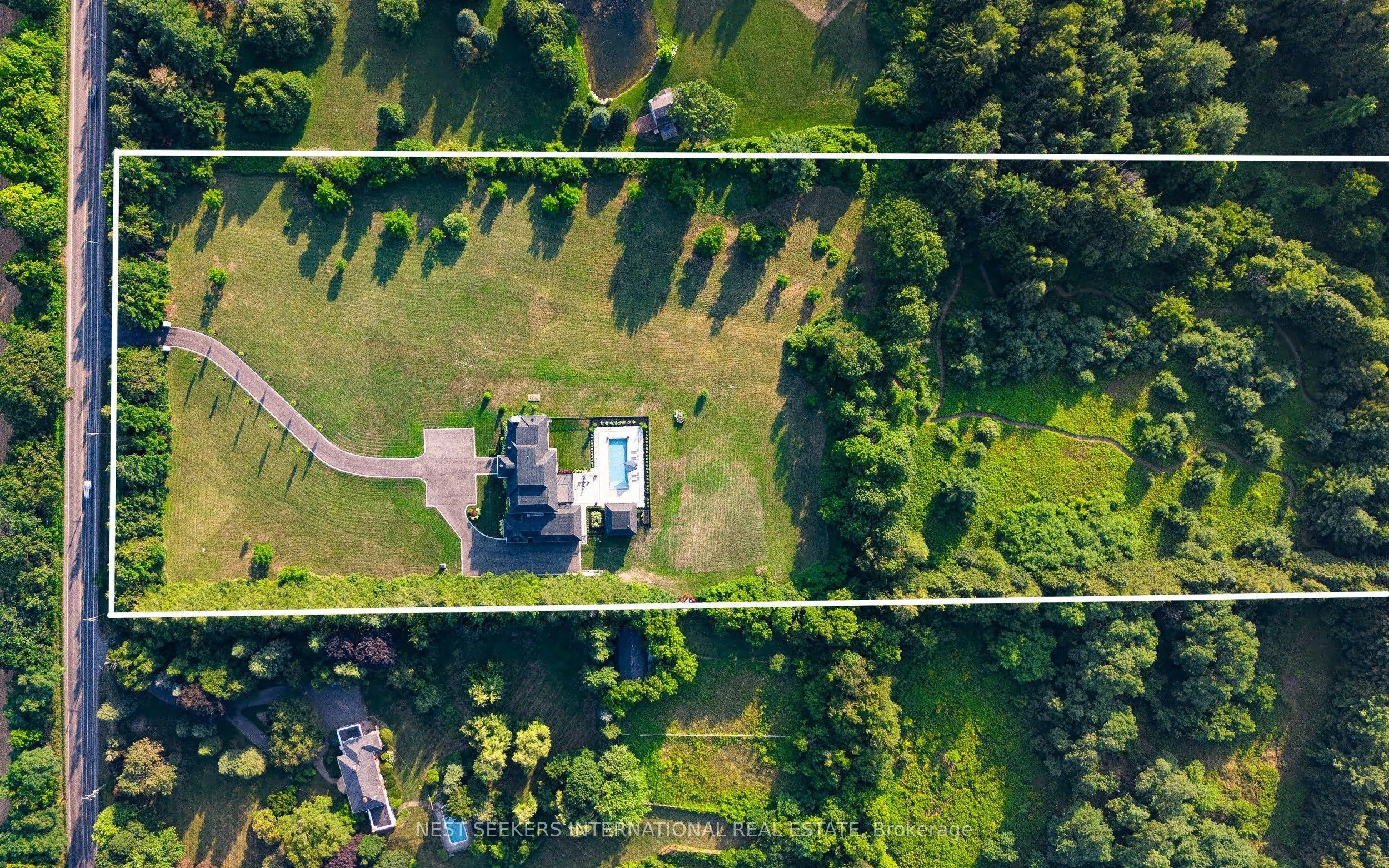 920 18TH Side Road
