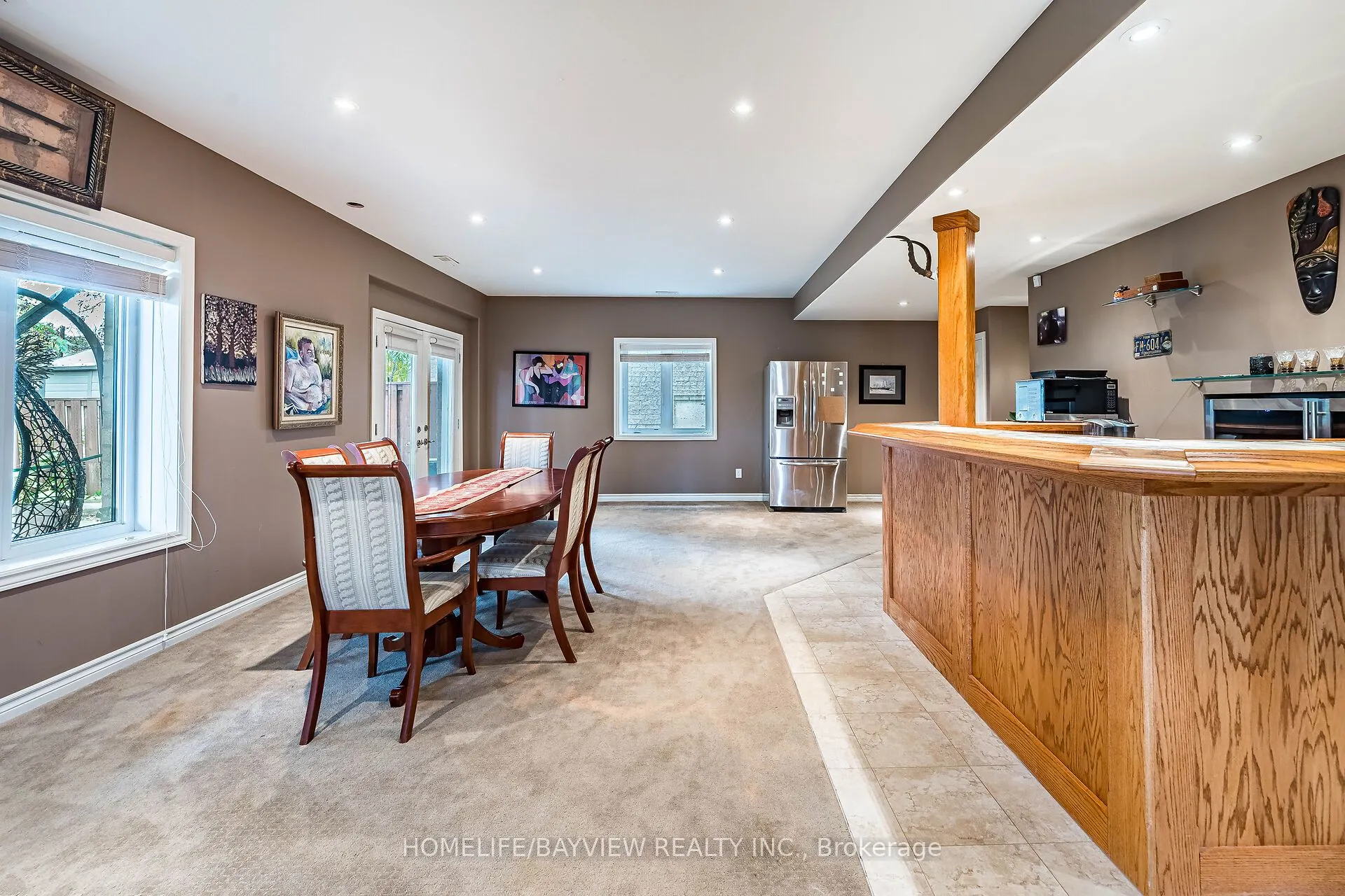 202 John Street W