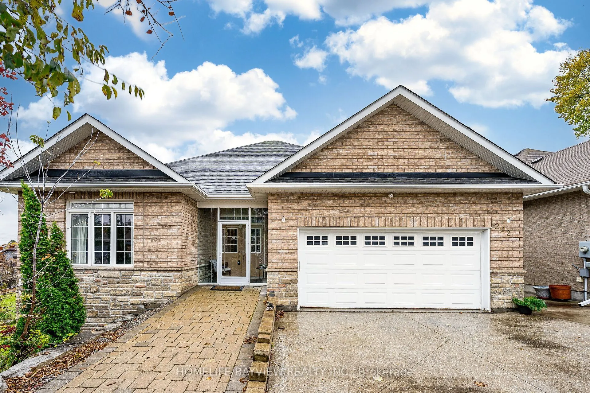 202 John Street W