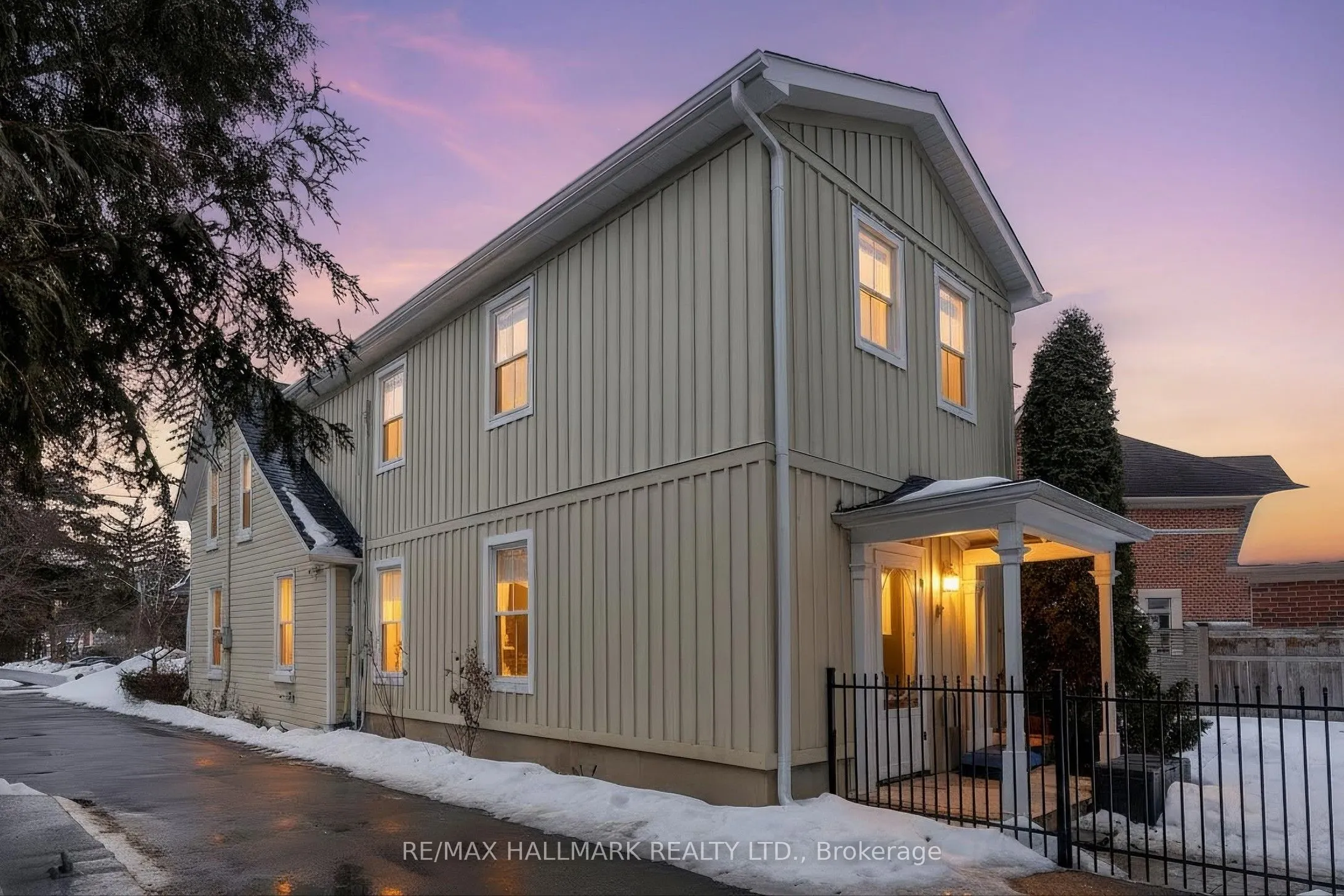 64 Powell Street