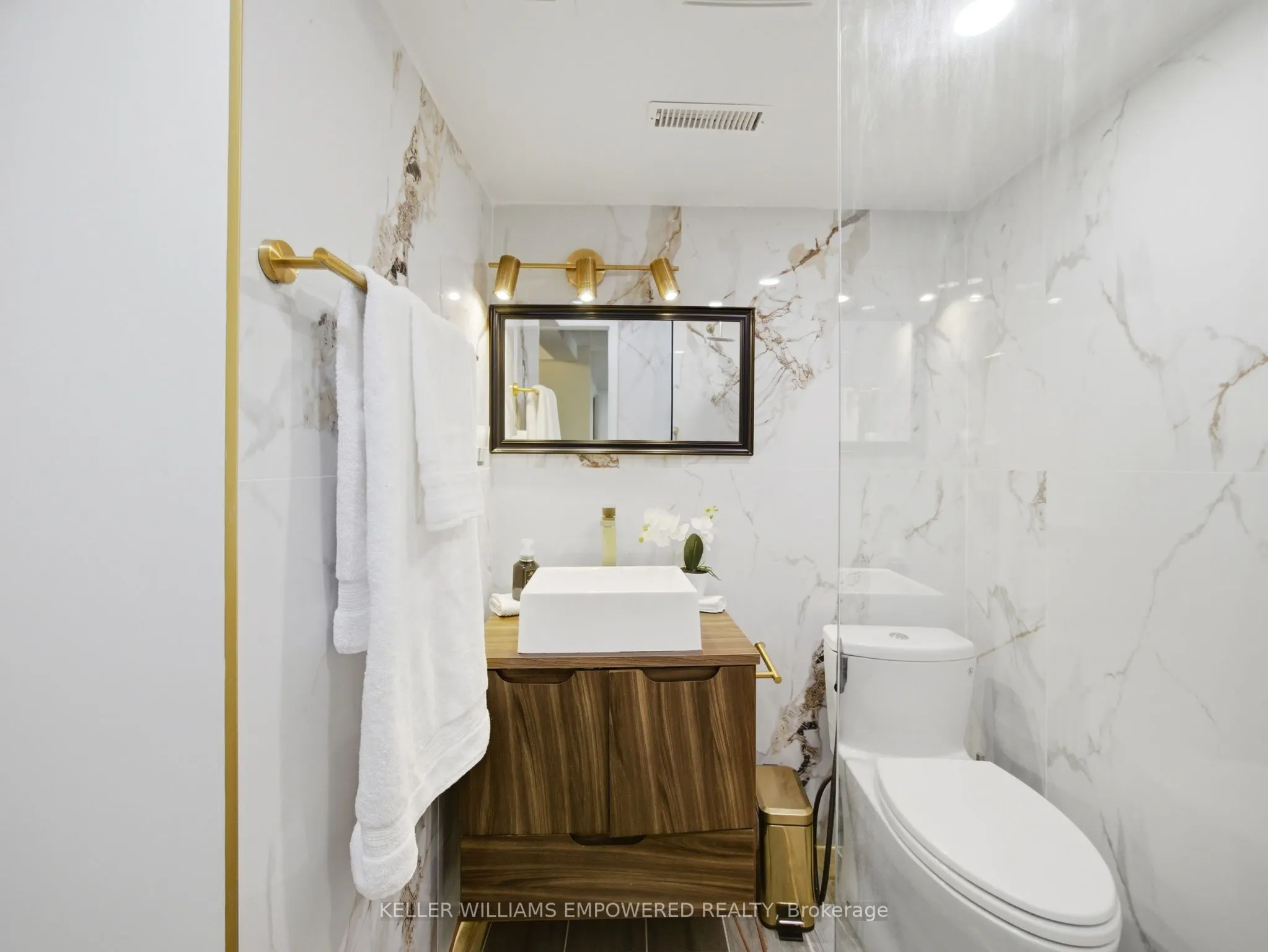 81 Old Colony Road