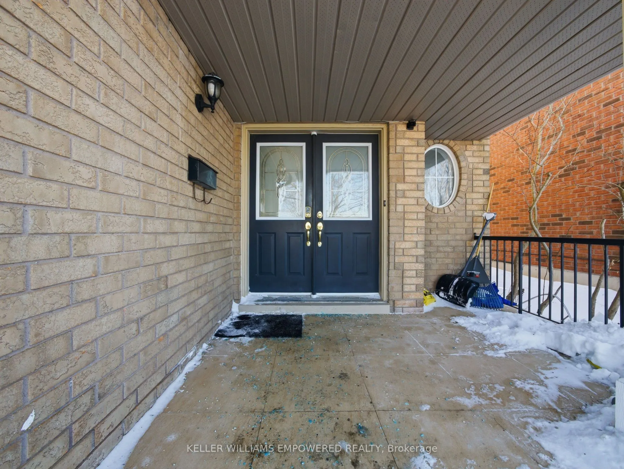 81 Old Colony Road