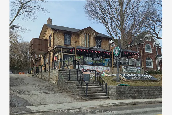 74 Main Street S