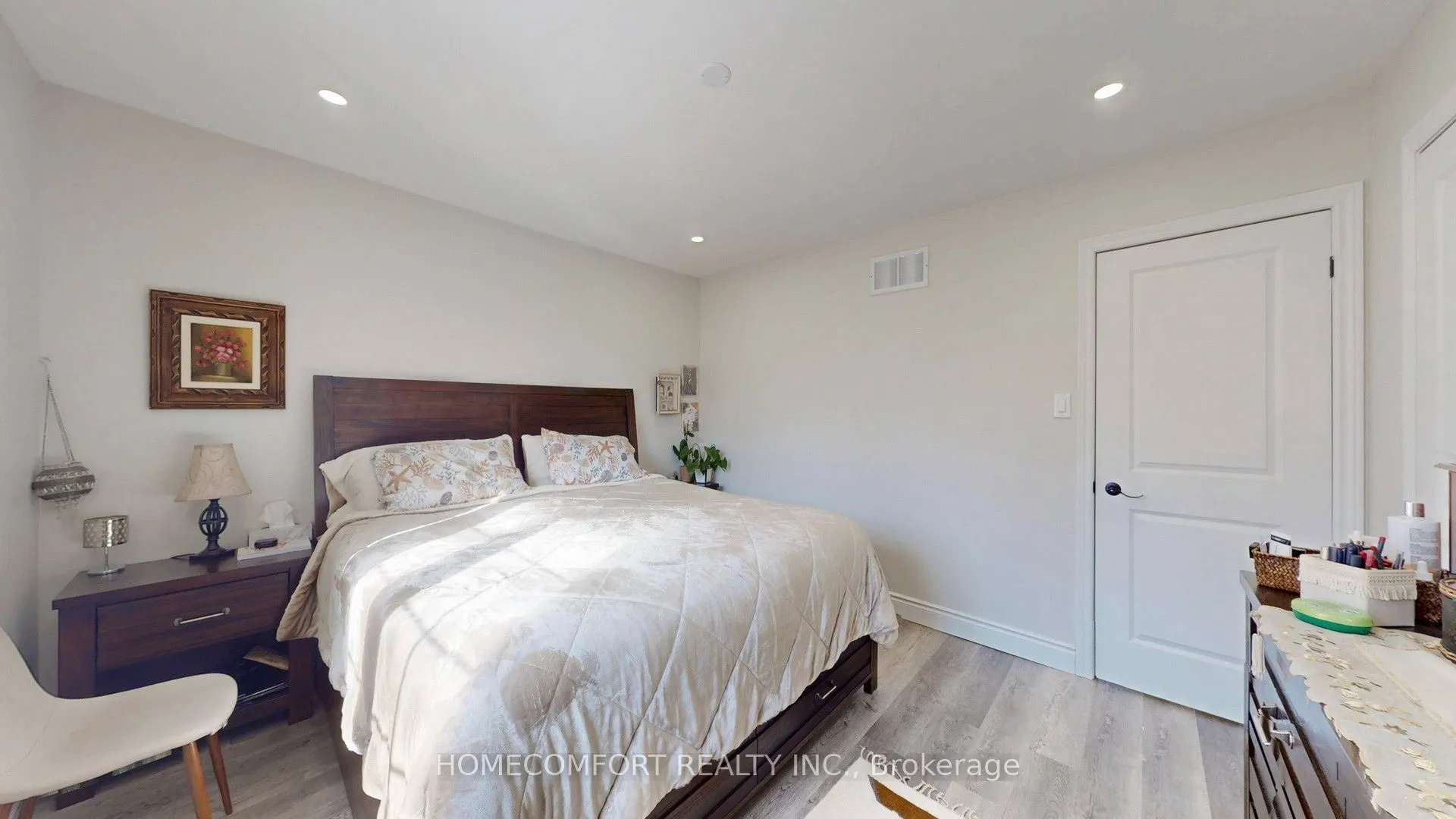 4 Caymus Street