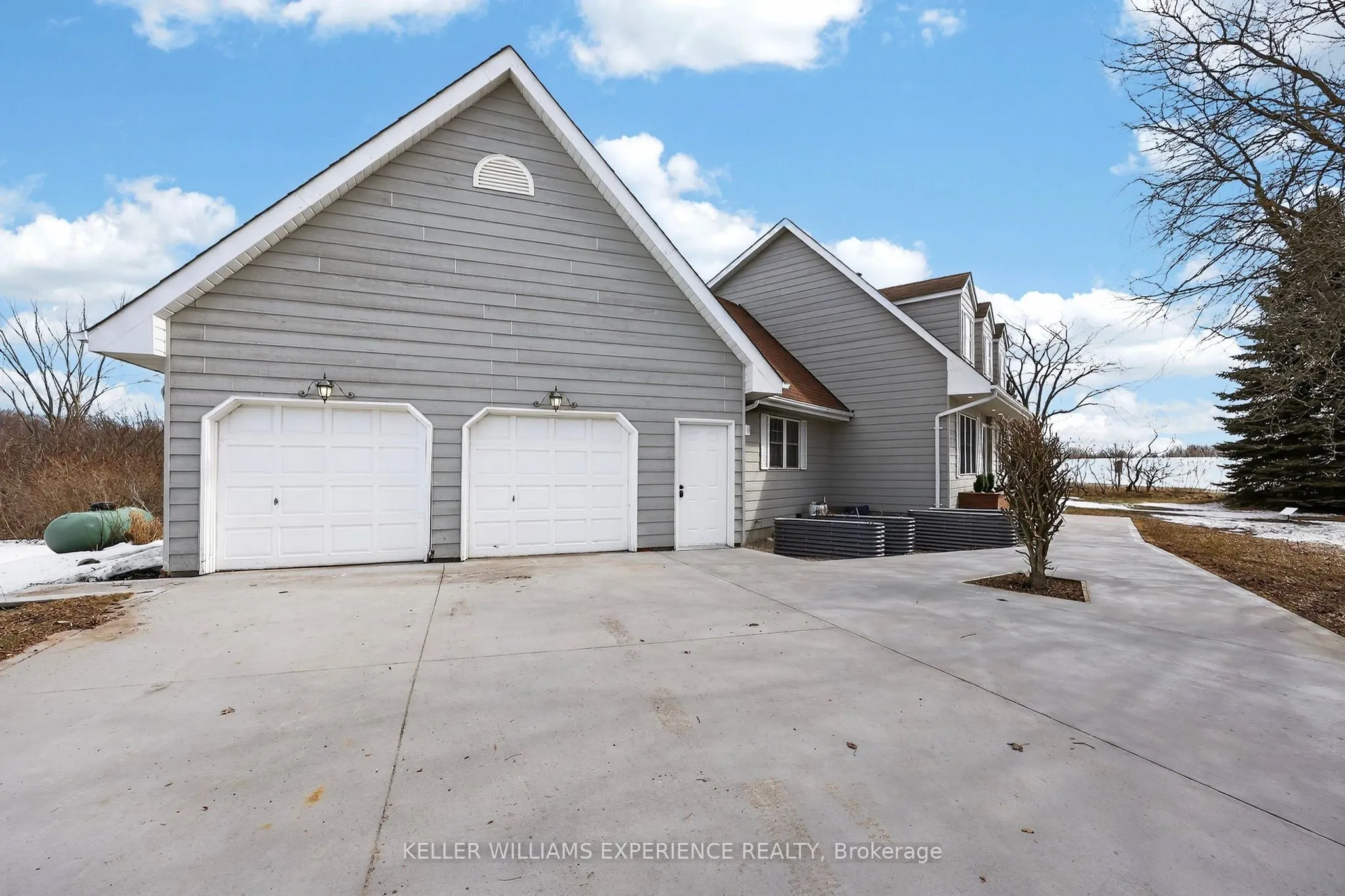 2 Algonquin Heights Court