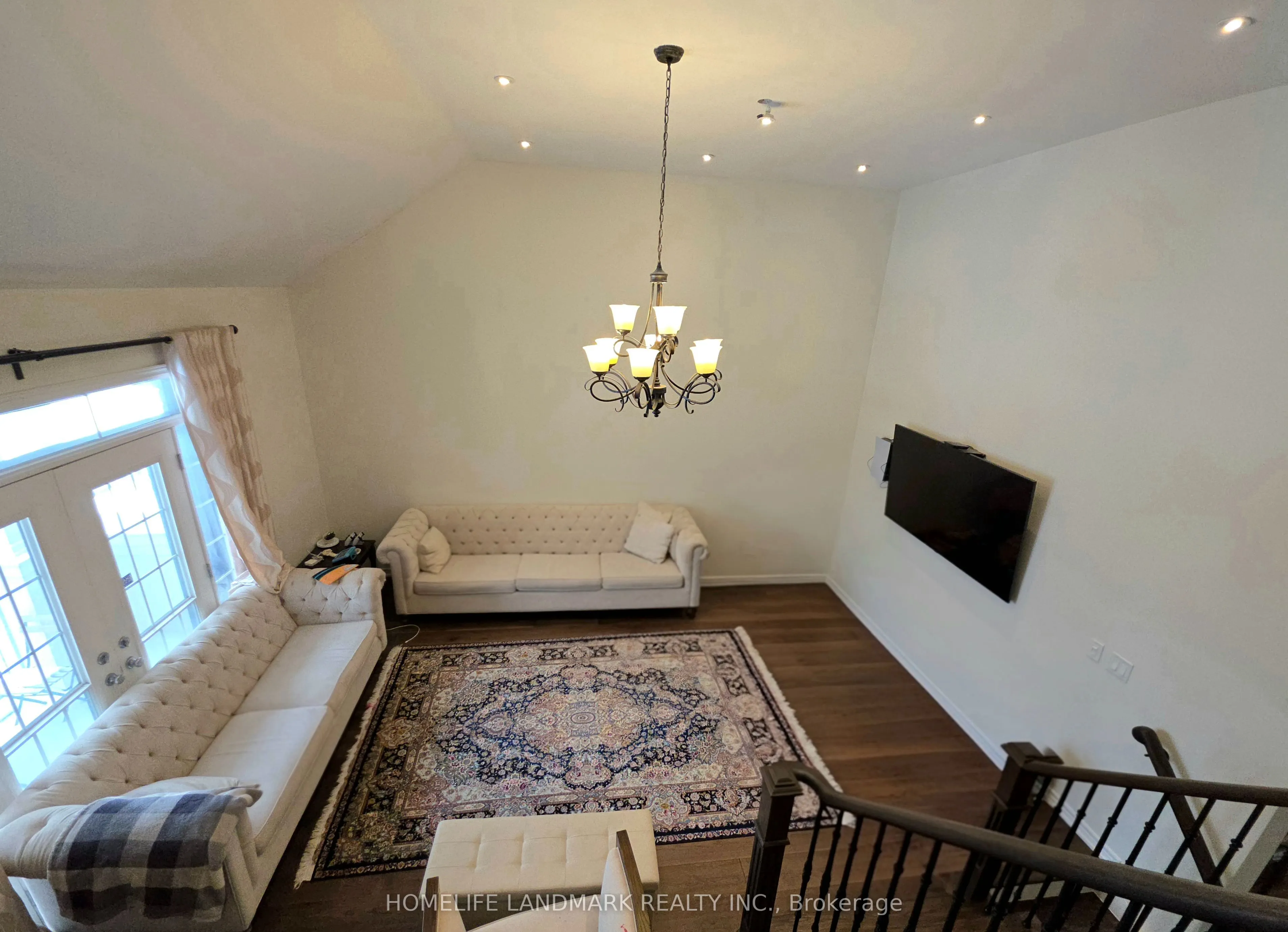 41 Mansard Drive