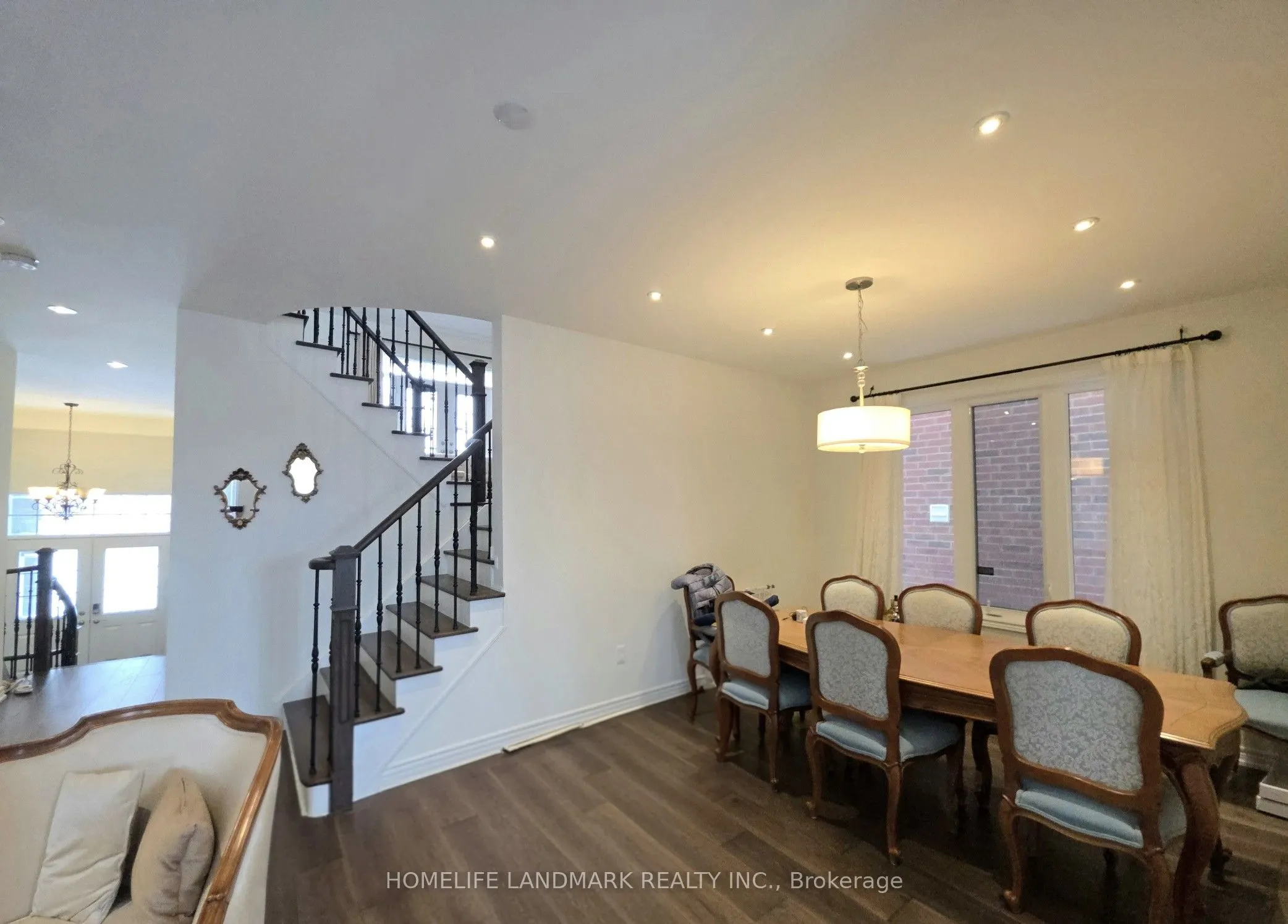 41 Mansard Drive