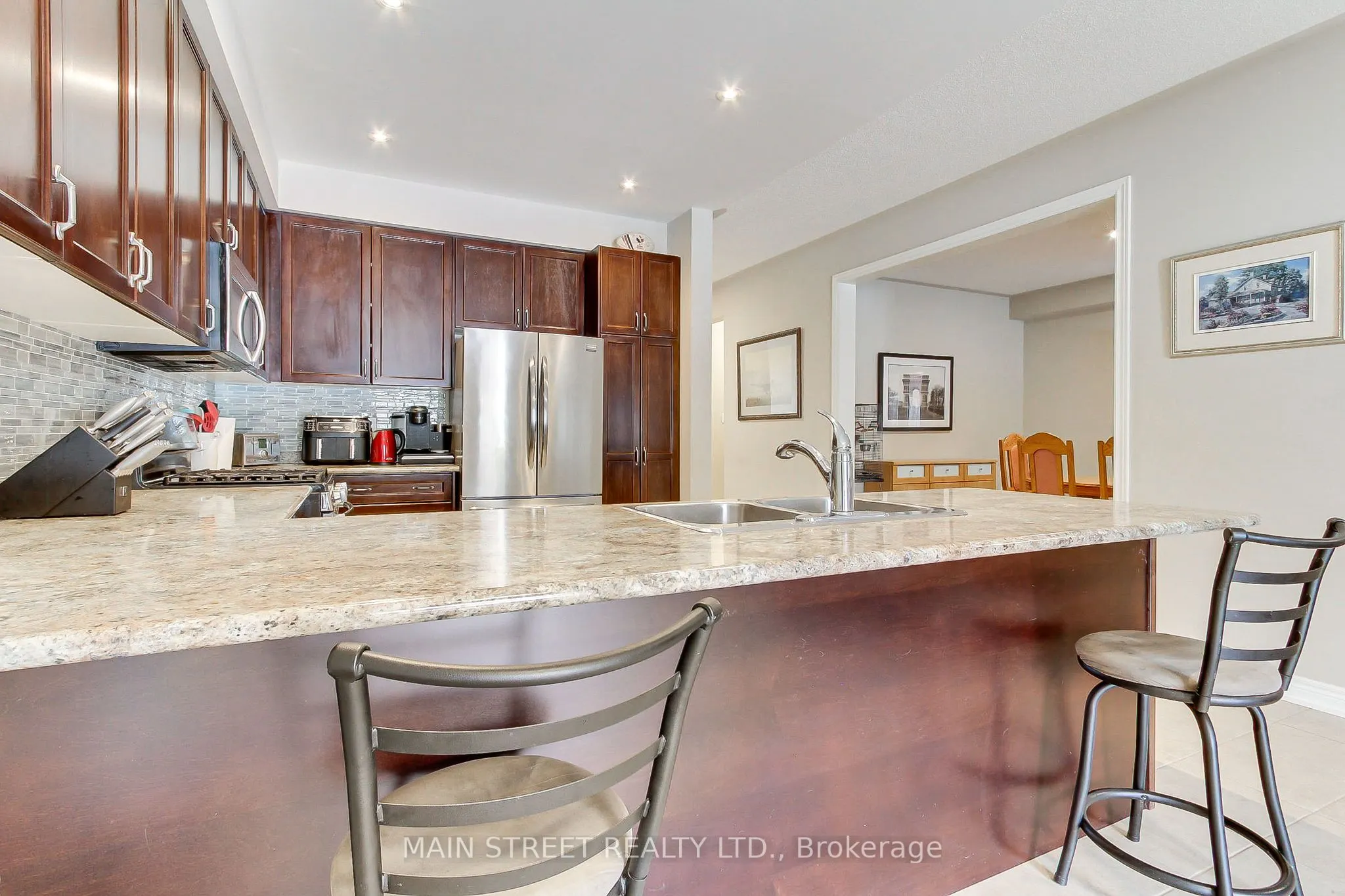 42 Prosser Crescent