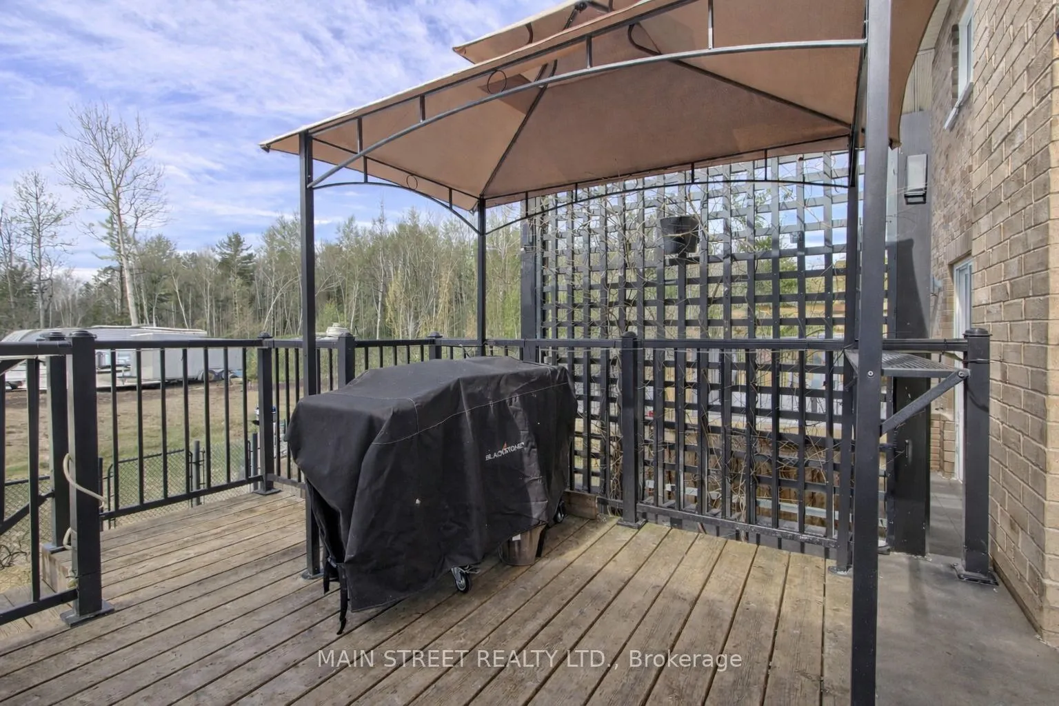 42 Prosser Crescent