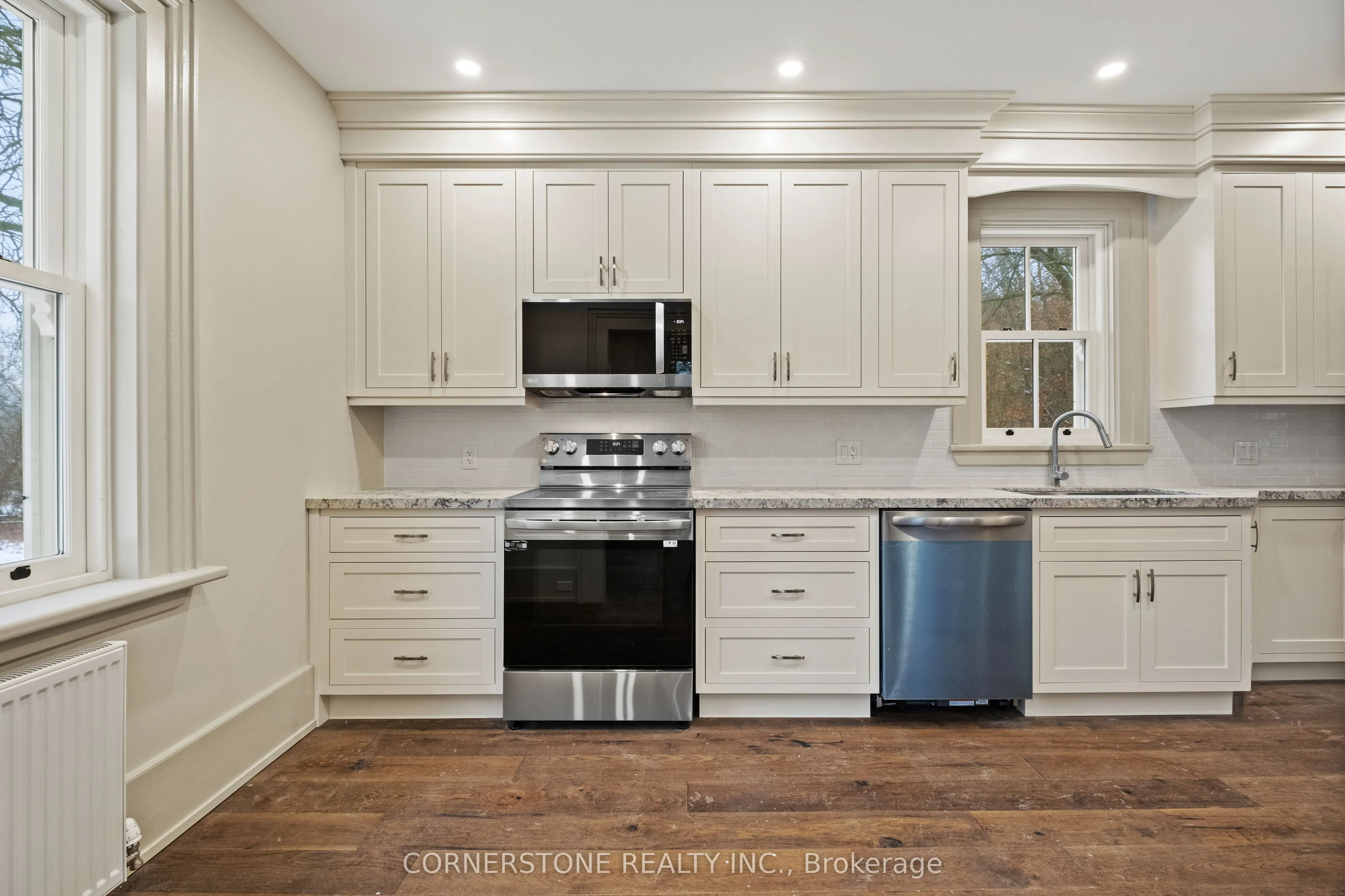 1438 2nd Concession
