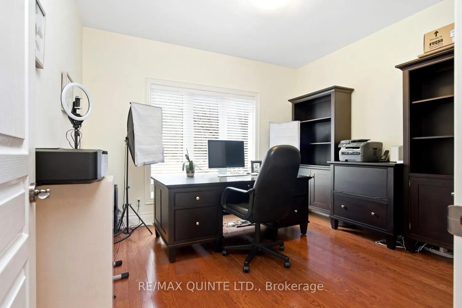 2 Treeview Avenue