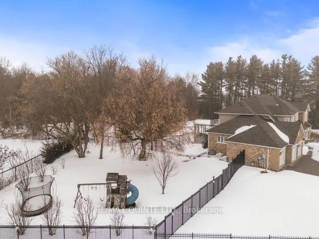 2 Treeview Avenue