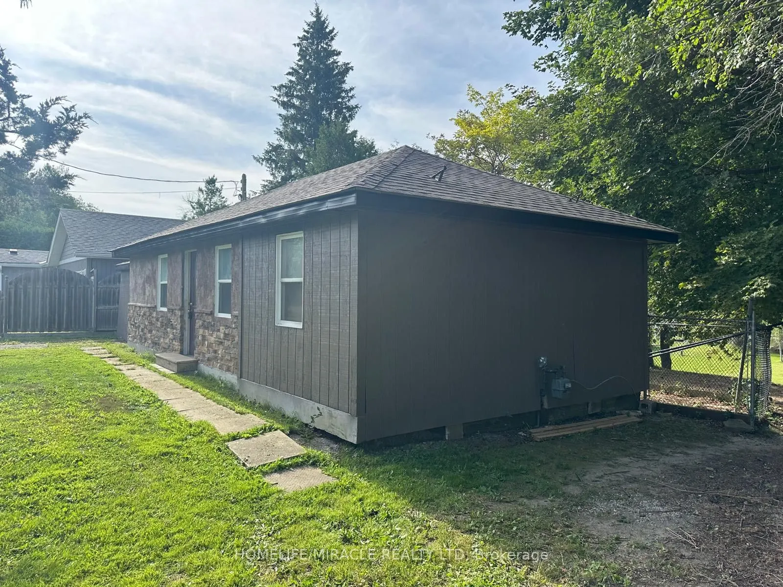 164 RIVERBANK Drive