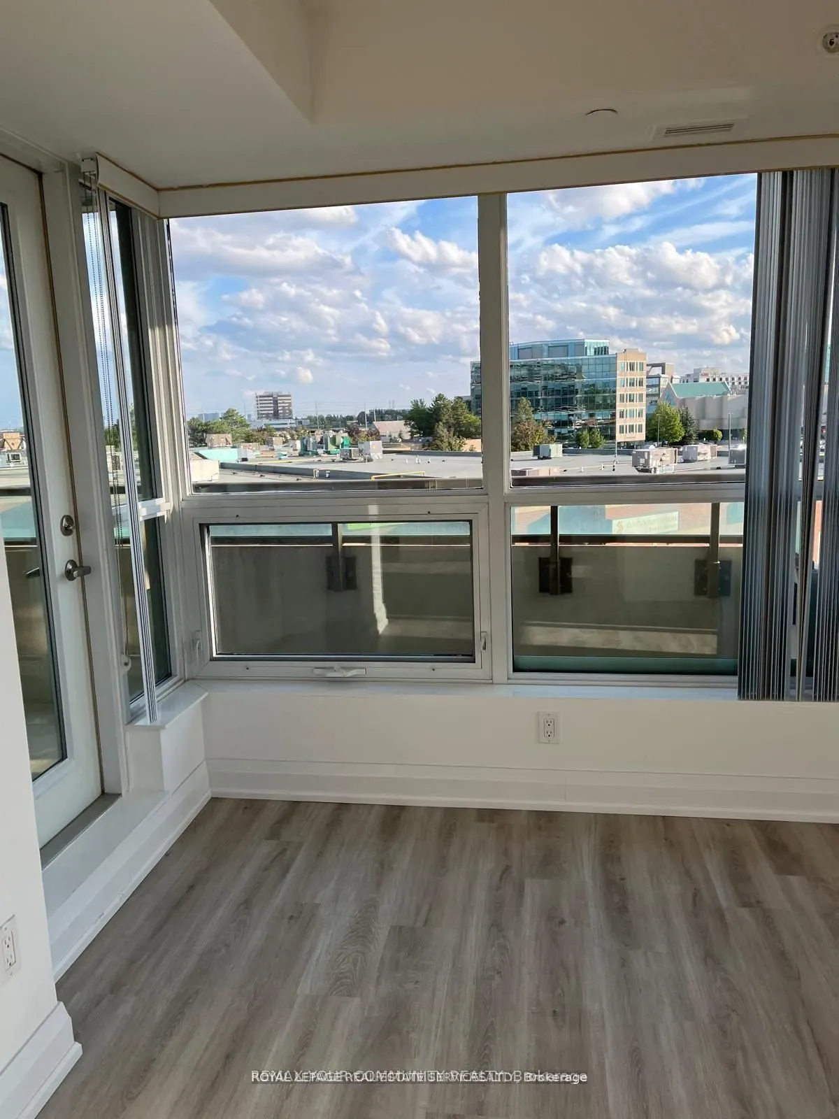 75 Norman Bethune Avenue #317