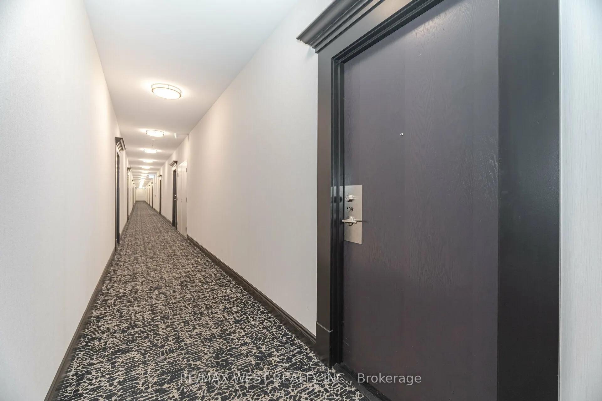 281 Woodbridge Avenue #509