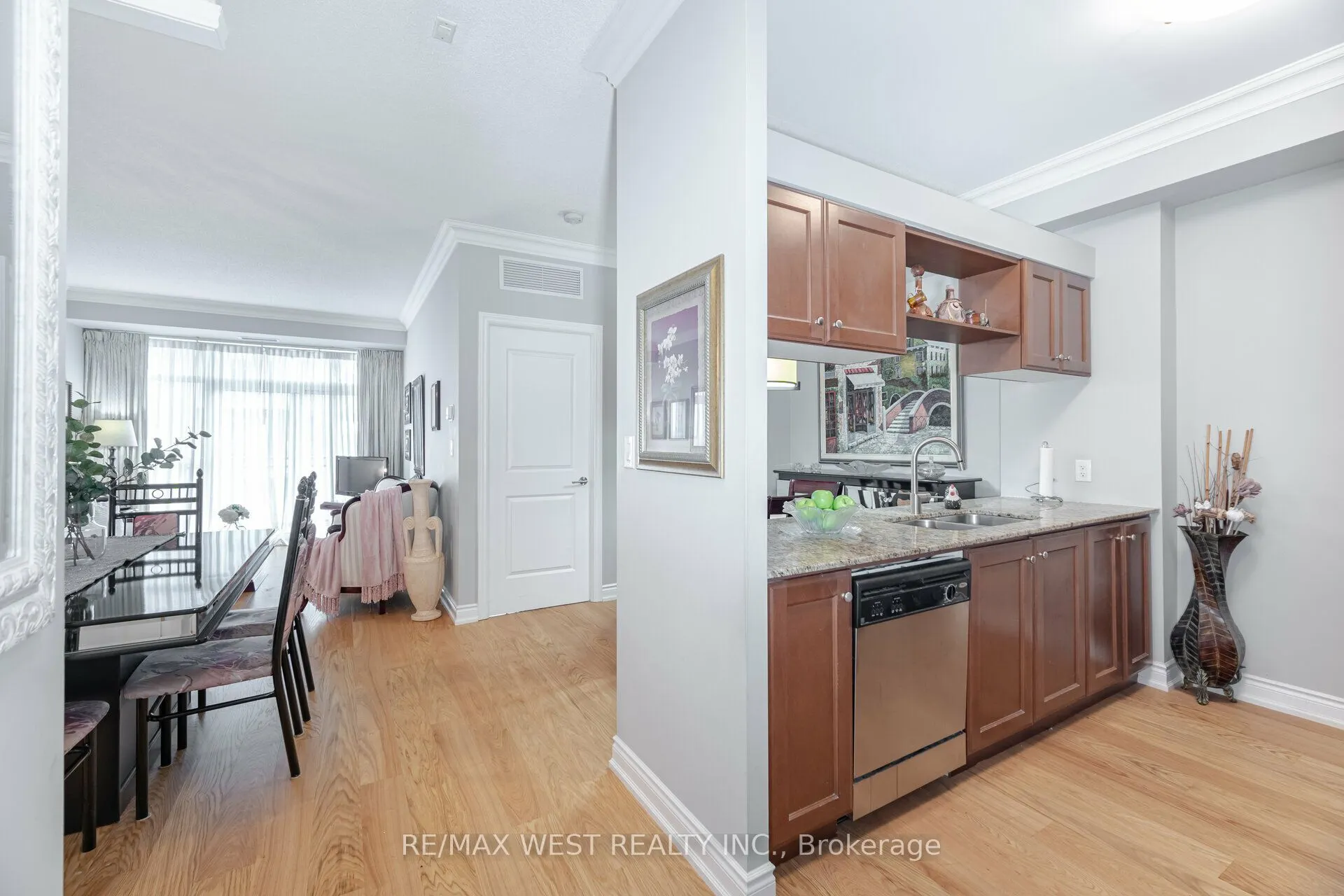 281 Woodbridge Avenue #509